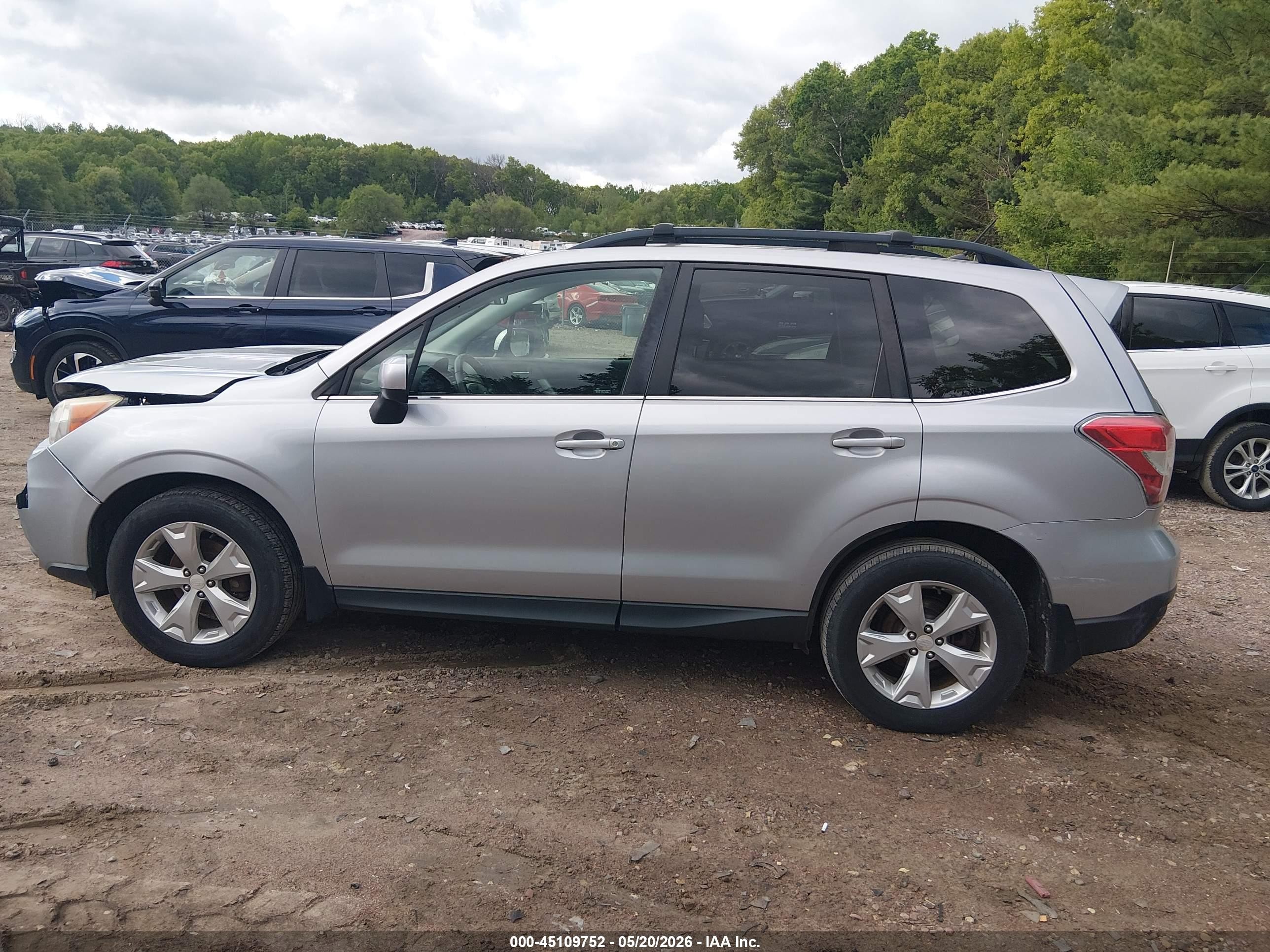 2015 Subaru Forester 2.5i Limited Silver vin: JF2SJAHC4FH439188