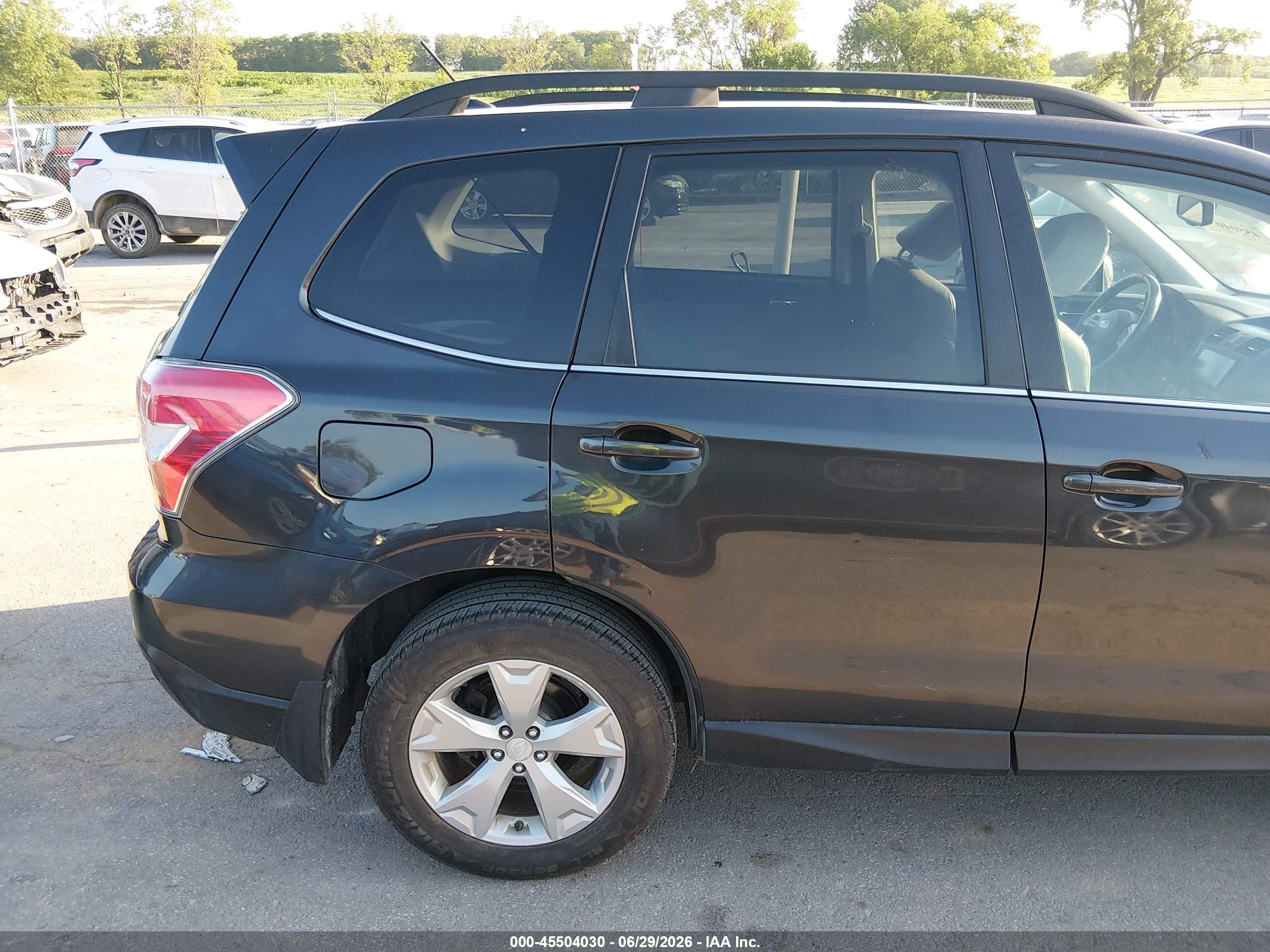 2015 Subaru Forester 2.5i Limited Gold vin: JF2SJAHC4FH498578