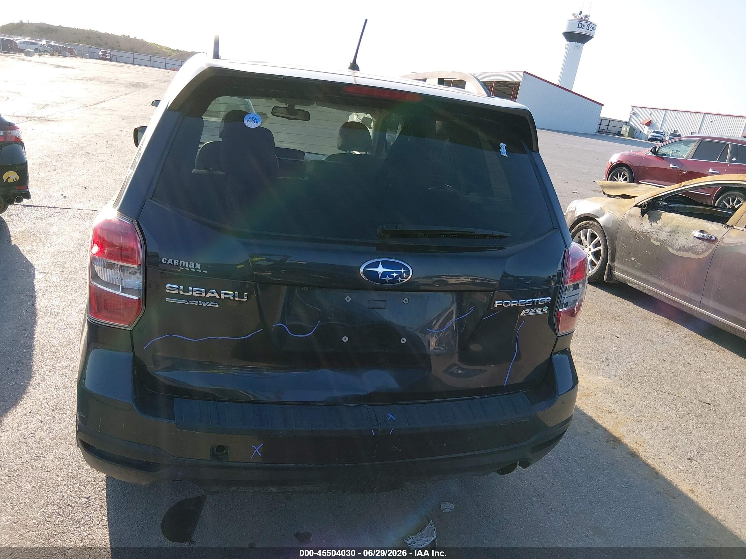2015 Subaru Forester 2.5i Limited Gold vin: JF2SJAHC4FH498578