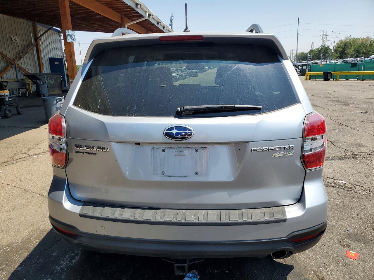2015 Subaru Forester 2.5i Limited Silver vin: JF2SJAHC4FH505769