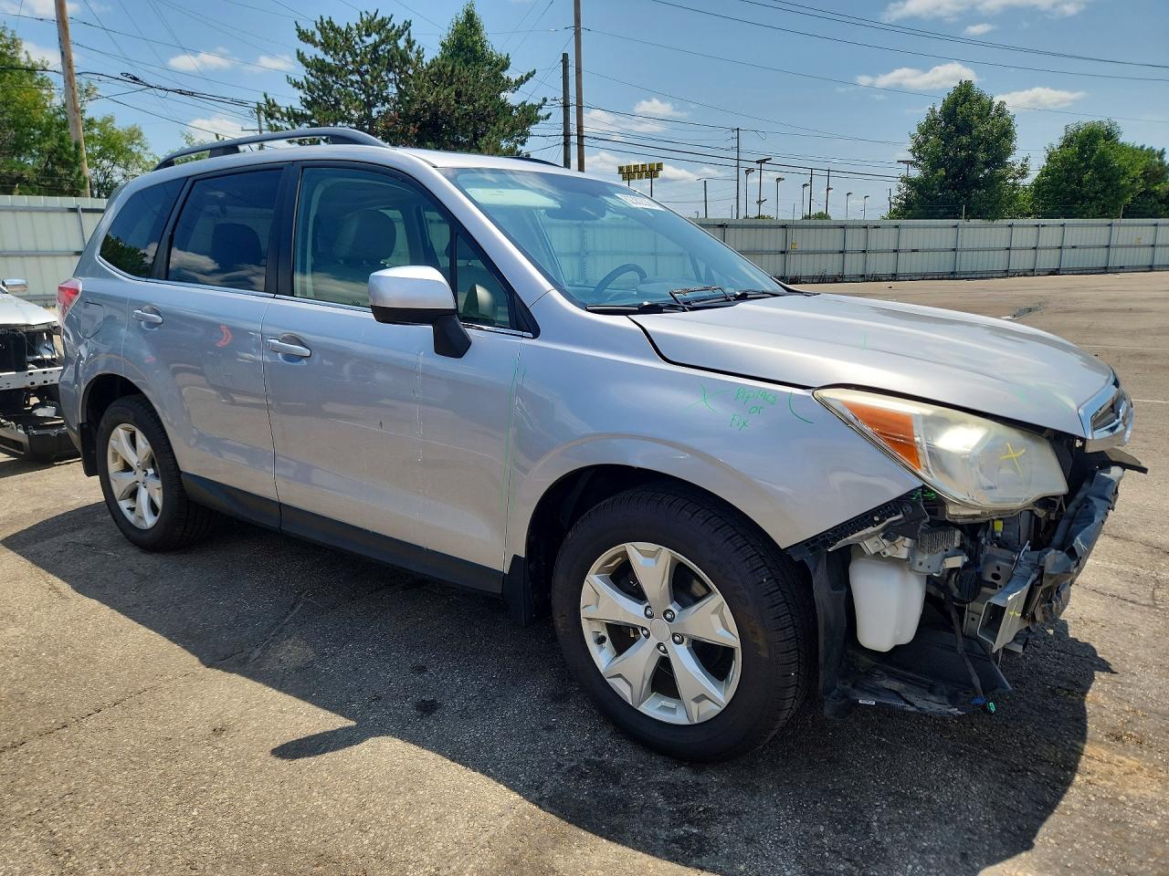 2015 Subaru Forester 2.5i Limited Silver vin: JF2SJAHC4FH538223