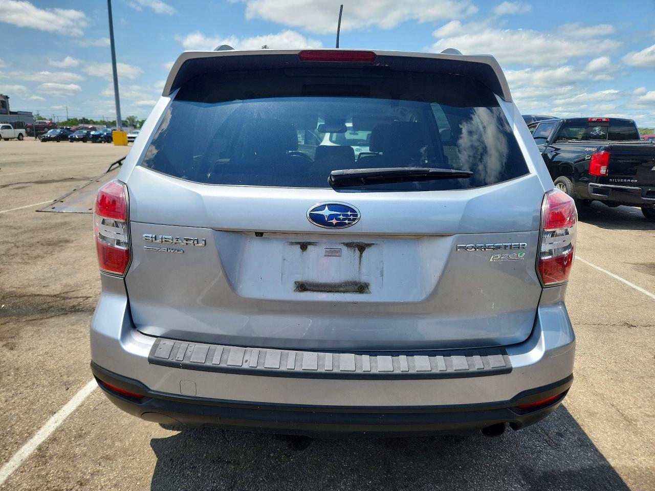 2015 Subaru Forester 2.5i Limited Silver vin: JF2SJAHC4FH538223