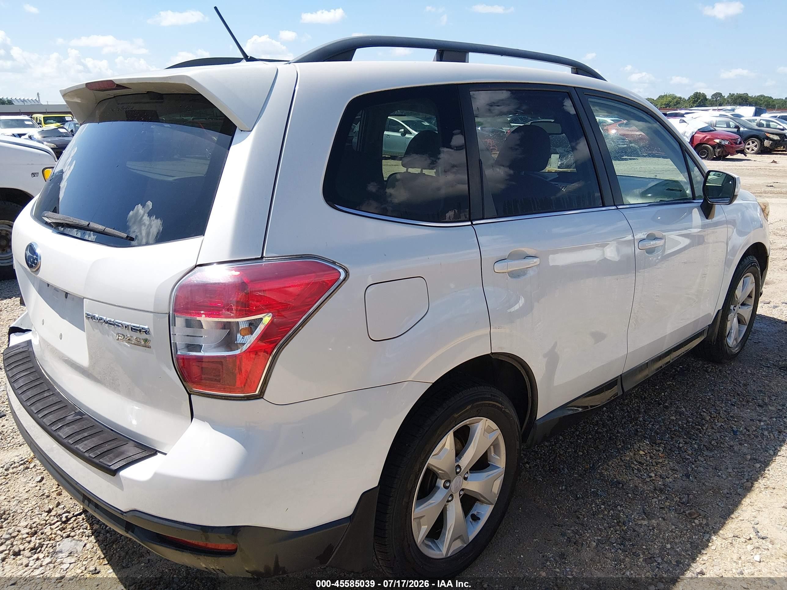 2015 Subaru Forester 2.5i Limited White vin: JF2SJAHC4FH589186