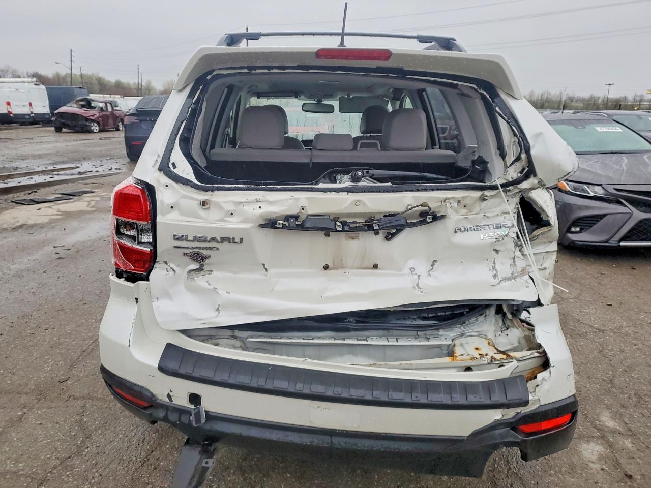 2014 Subaru Forester 2.5i Limited White vin: JF2SJAHC5EH440218