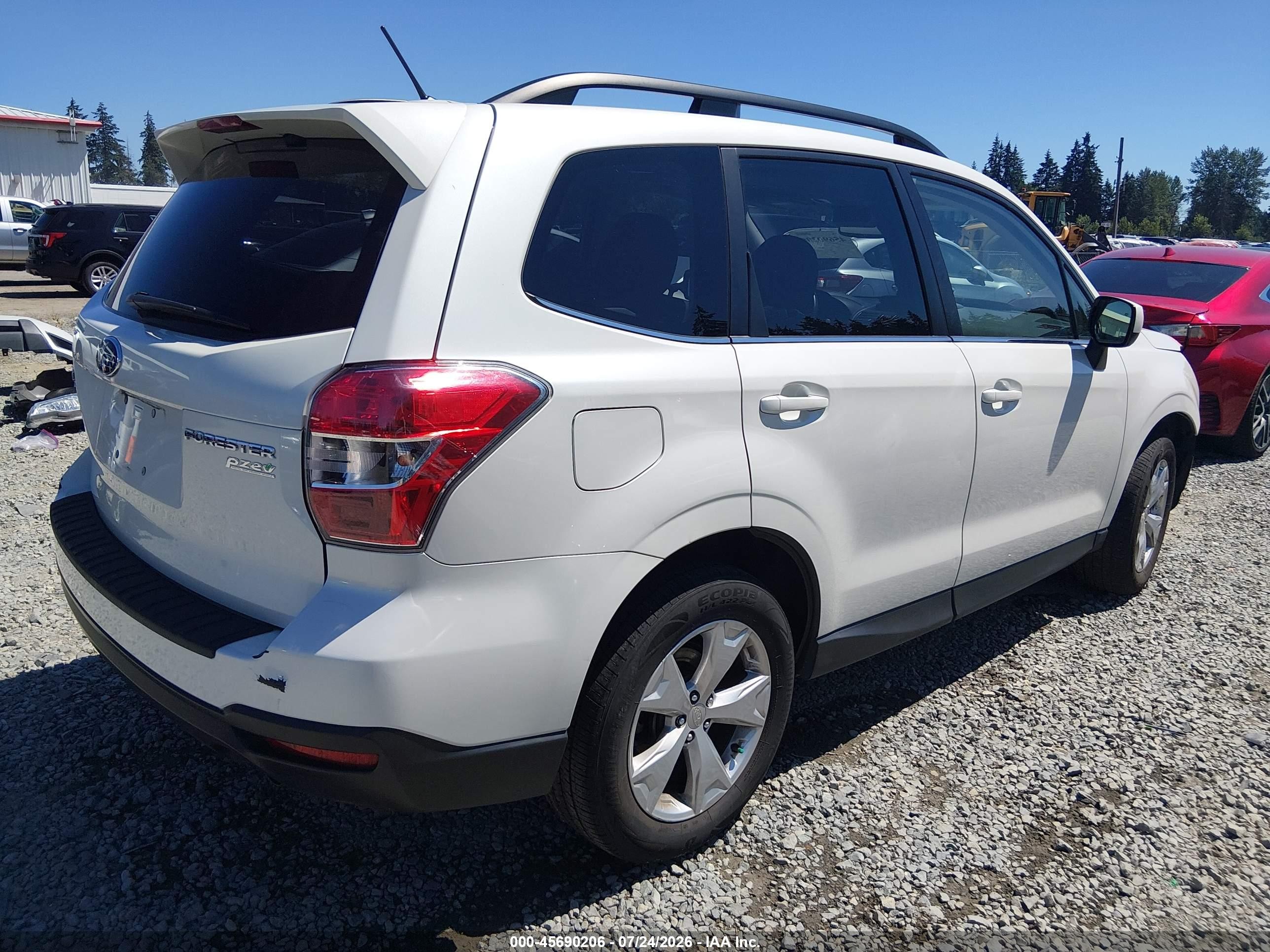 2014 Subaru Forester 2.5i Limited White vin: JF2SJAHC5EH478810