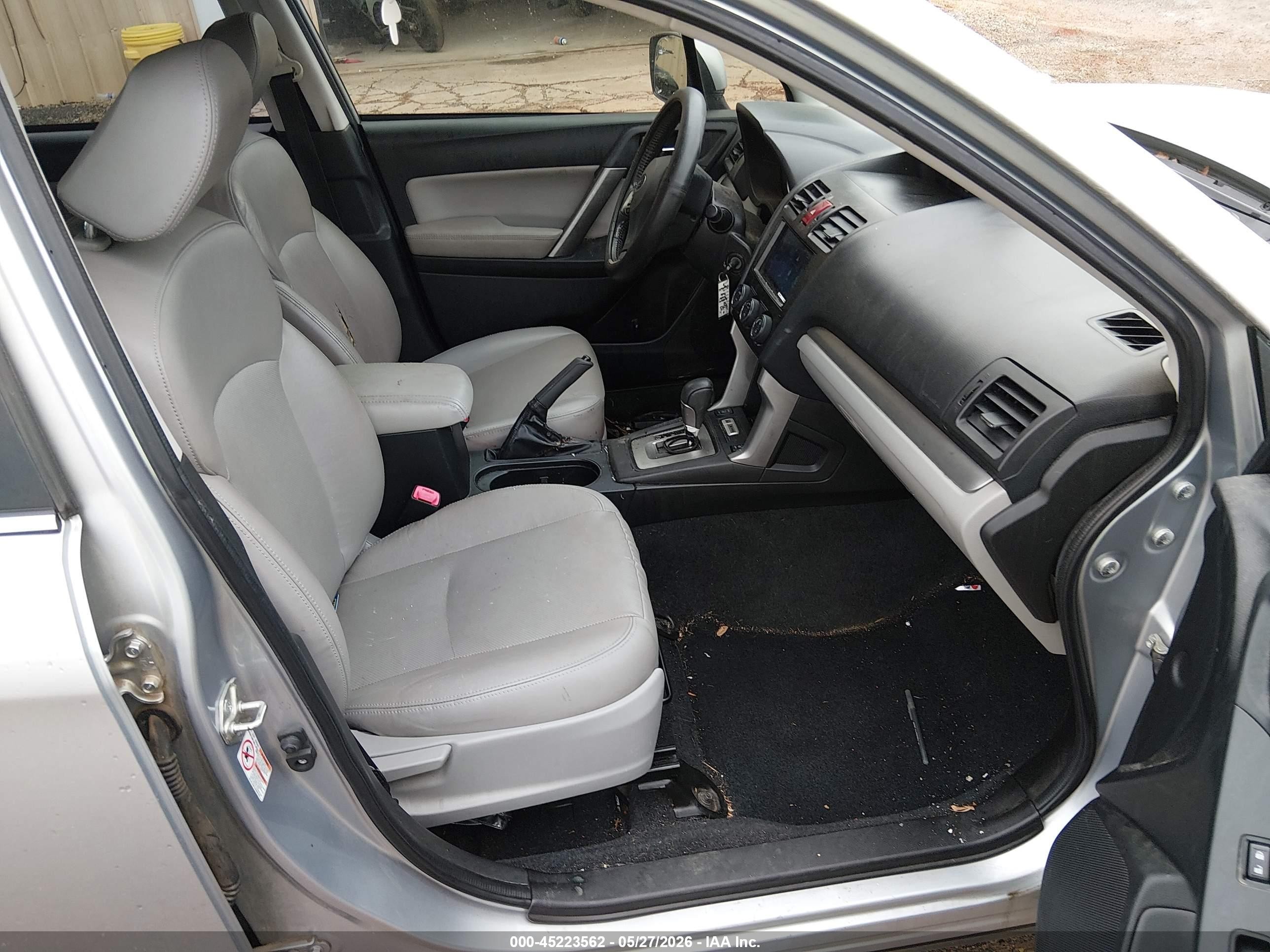 2014 Subaru Forester 2.5i Limited Silver vin: JF2SJAHC5EH480668