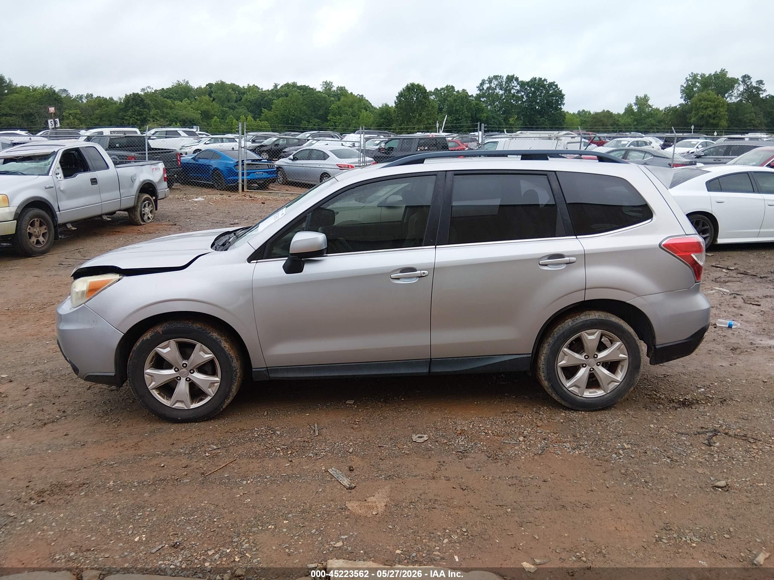 2014 Subaru Forester 2.5i Limited Silver vin: JF2SJAHC5EH480668
