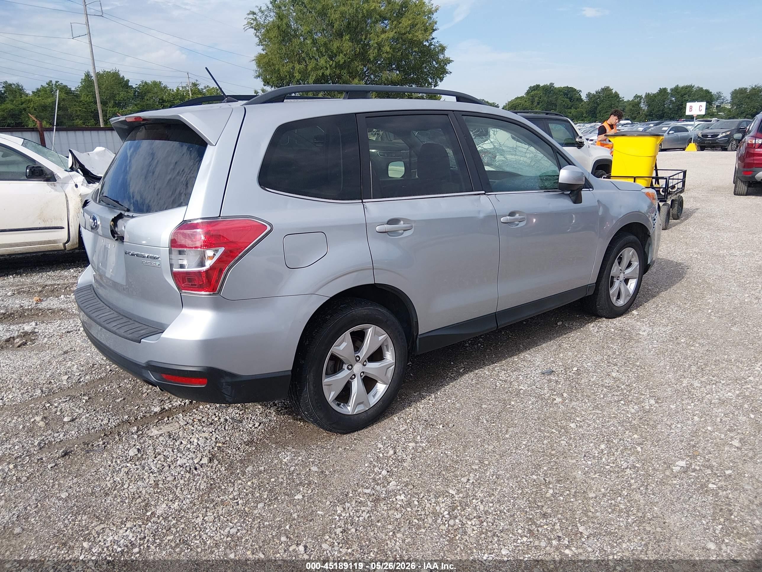 2014 Subaru Forester 2.5i Limited Серебряный vin: JF2SJAHC5EH554770