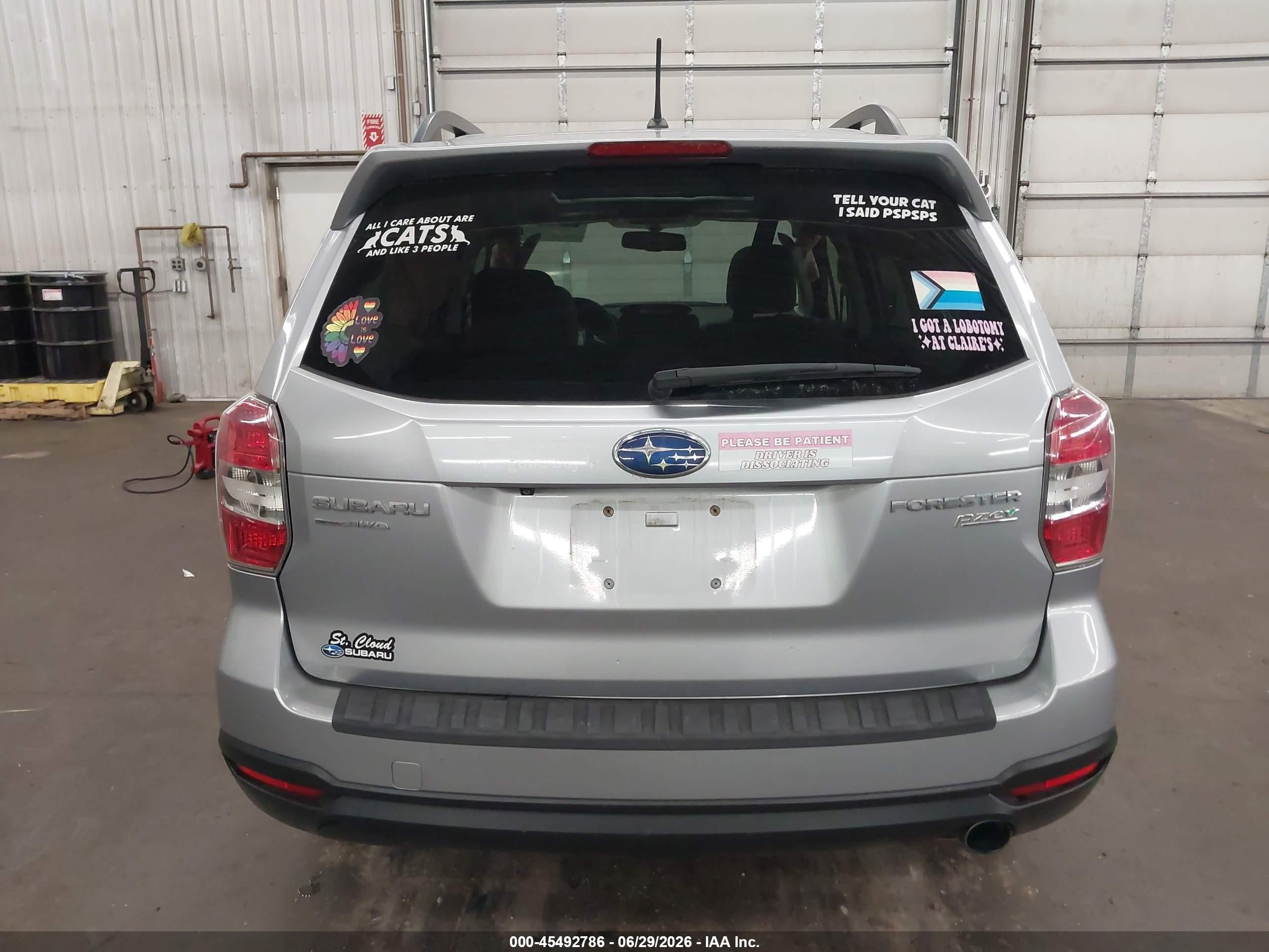 2015 Subaru Forester 2.5i Limited Silver vin: JF2SJAHC5FH461720