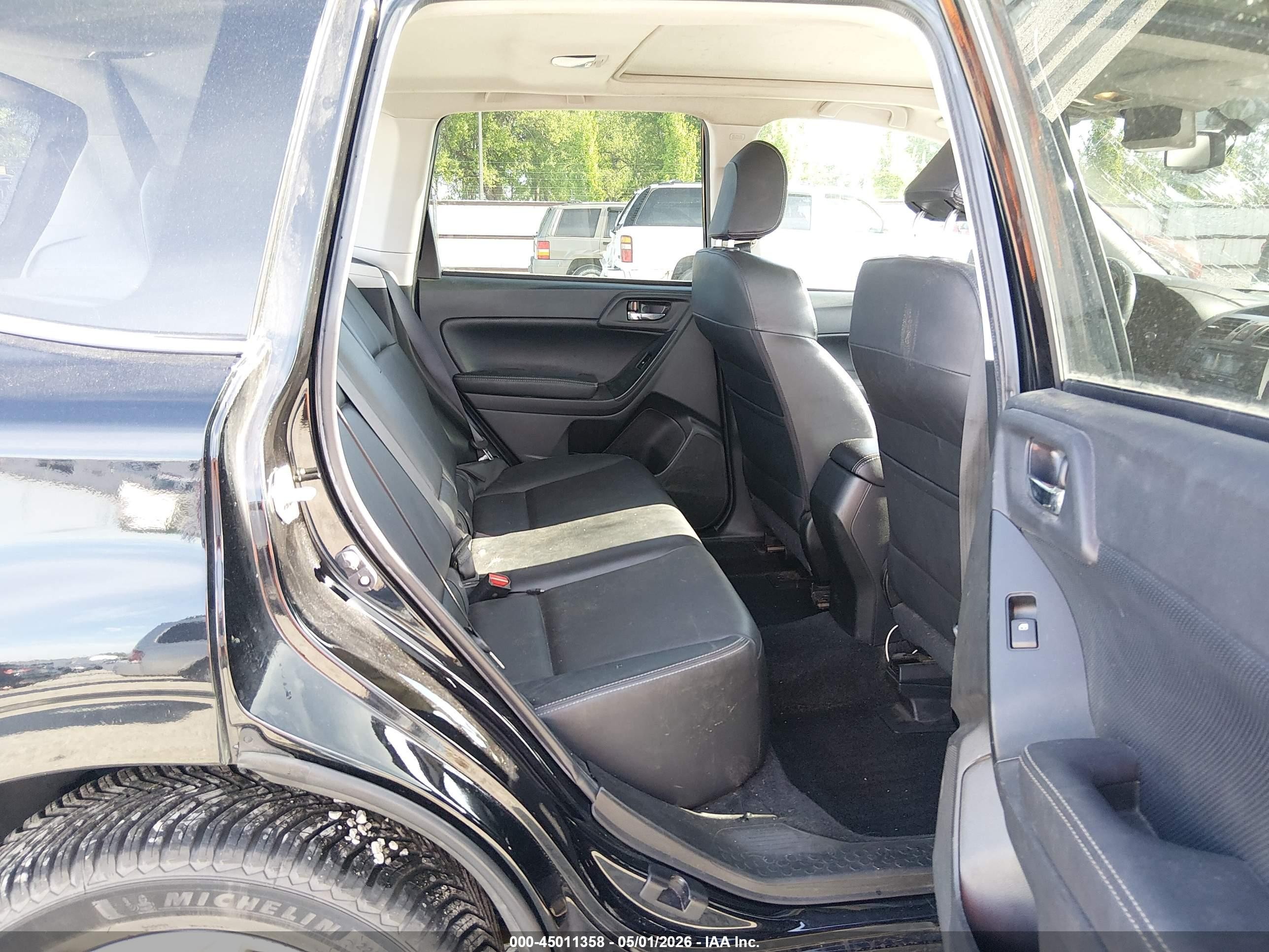 2015 Subaru Forester 2.5i Limited Черный vin: JF2SJAHC5FH471499