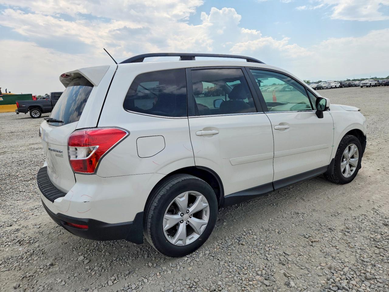 2015 Subaru Forester 2.5i Limited White vin: JF2SJAHC5FH487430