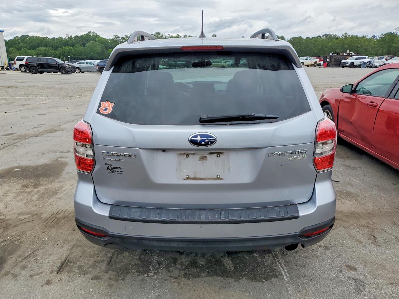 2015 Subaru Forester 2.5i Limited Silver vin: JF2SJAHC5FH497696