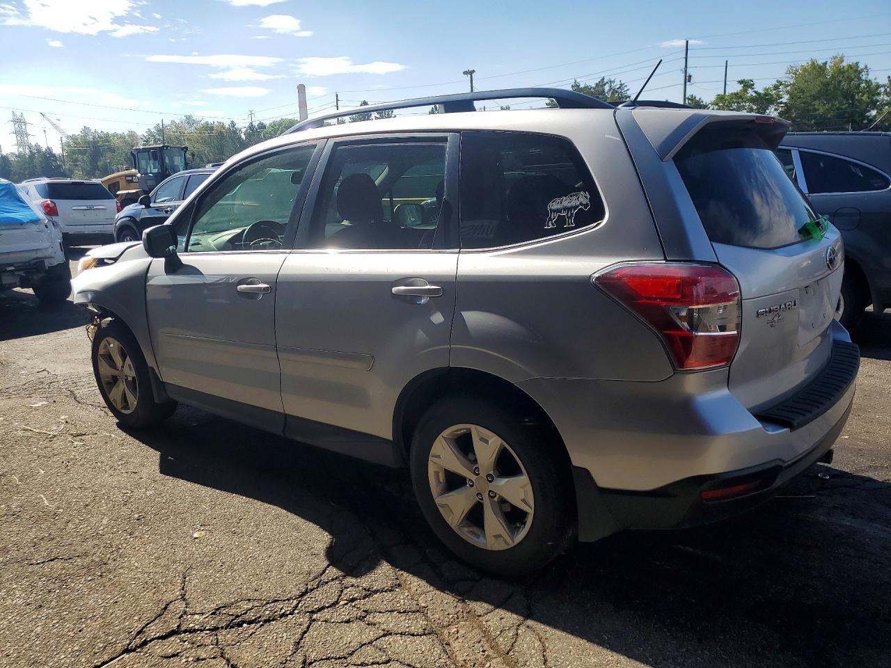2015 Subaru Forester 2.5i Limited Silver vin: JF2SJAHC5FH573692