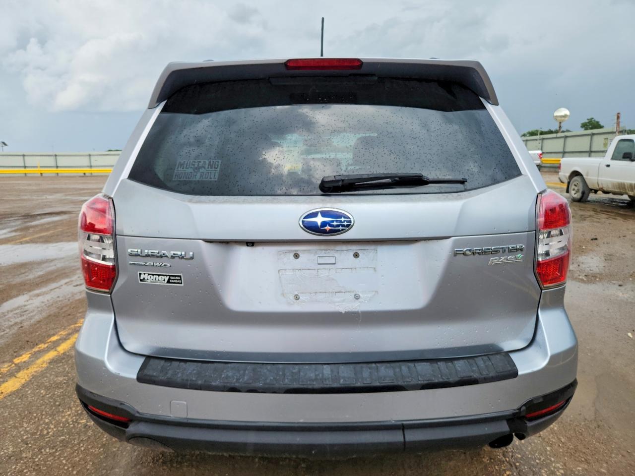 2015 Subaru Forester 2.5i Limited Silver vin: JF2SJAHC5FH591741