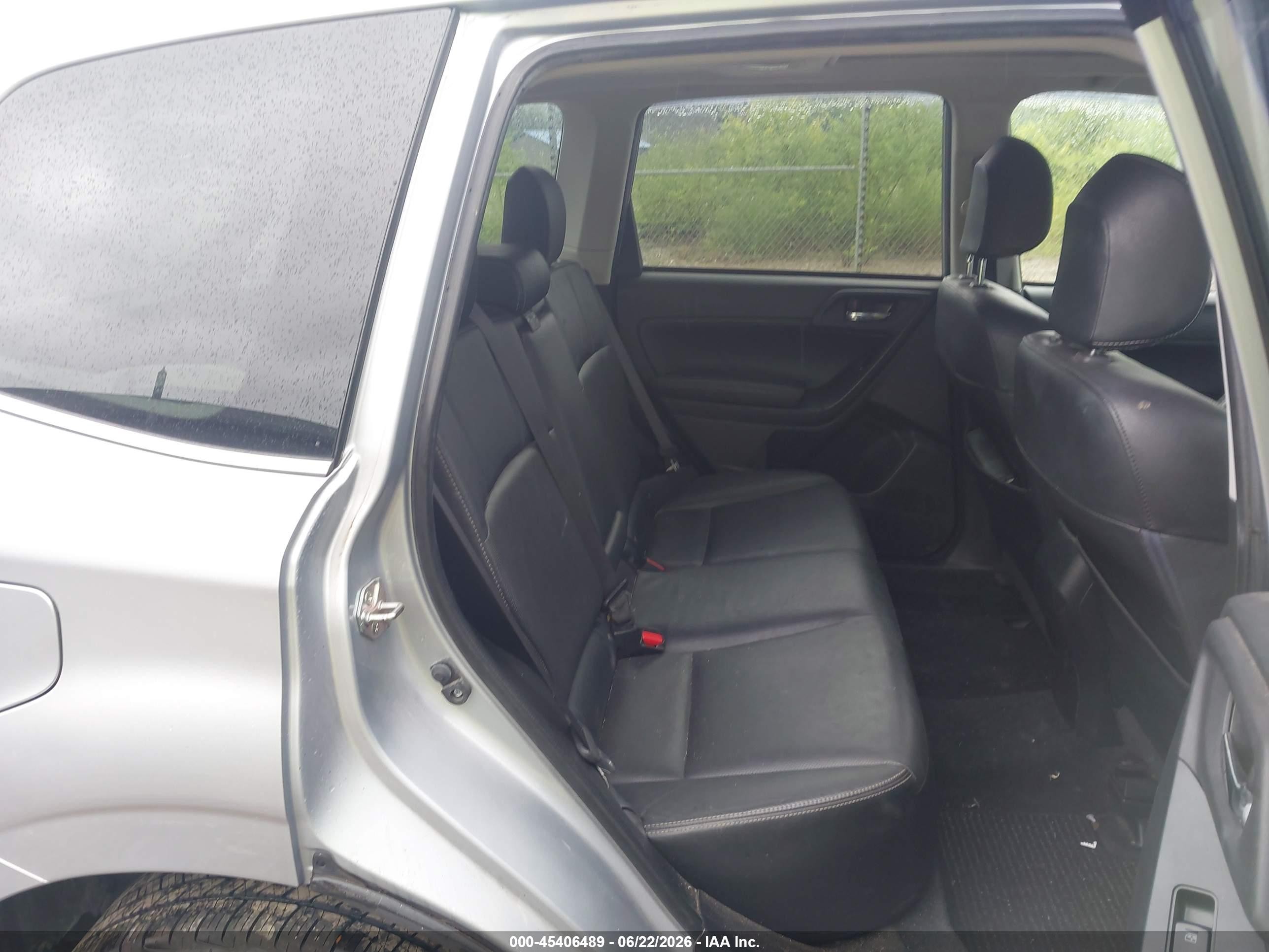 2015 Subaru Forester 2.5i Limited Серебряный vin: JF2SJAHC5FH818104