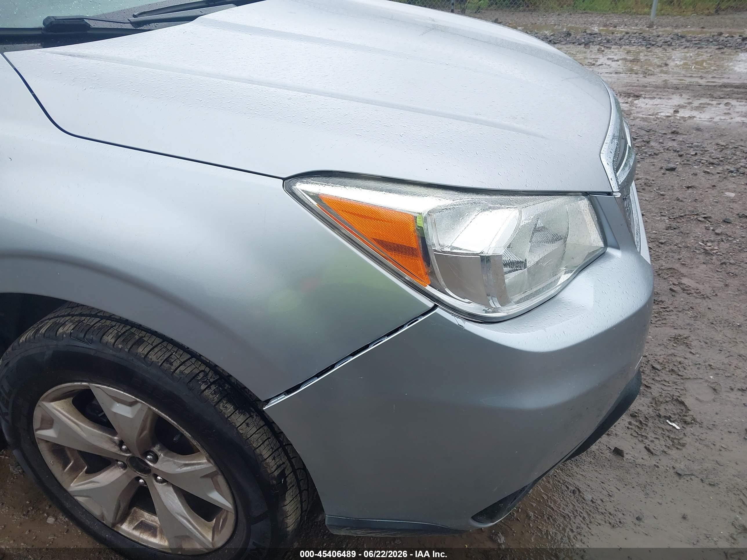 2015 Subaru Forester 2.5i Limited Серебряный vin: JF2SJAHC5FH818104
