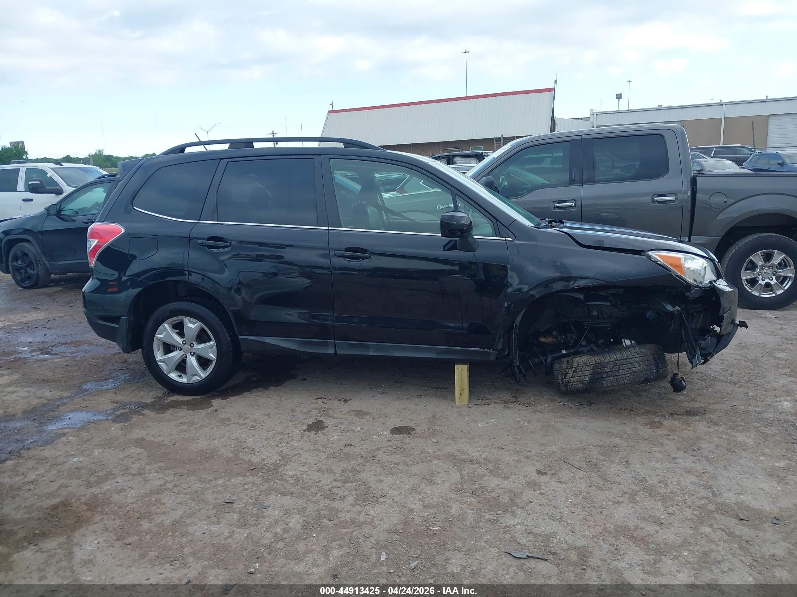 2015 Subaru Forester 2.5i Limited Черный vin: JF2SJAHC5FH825604