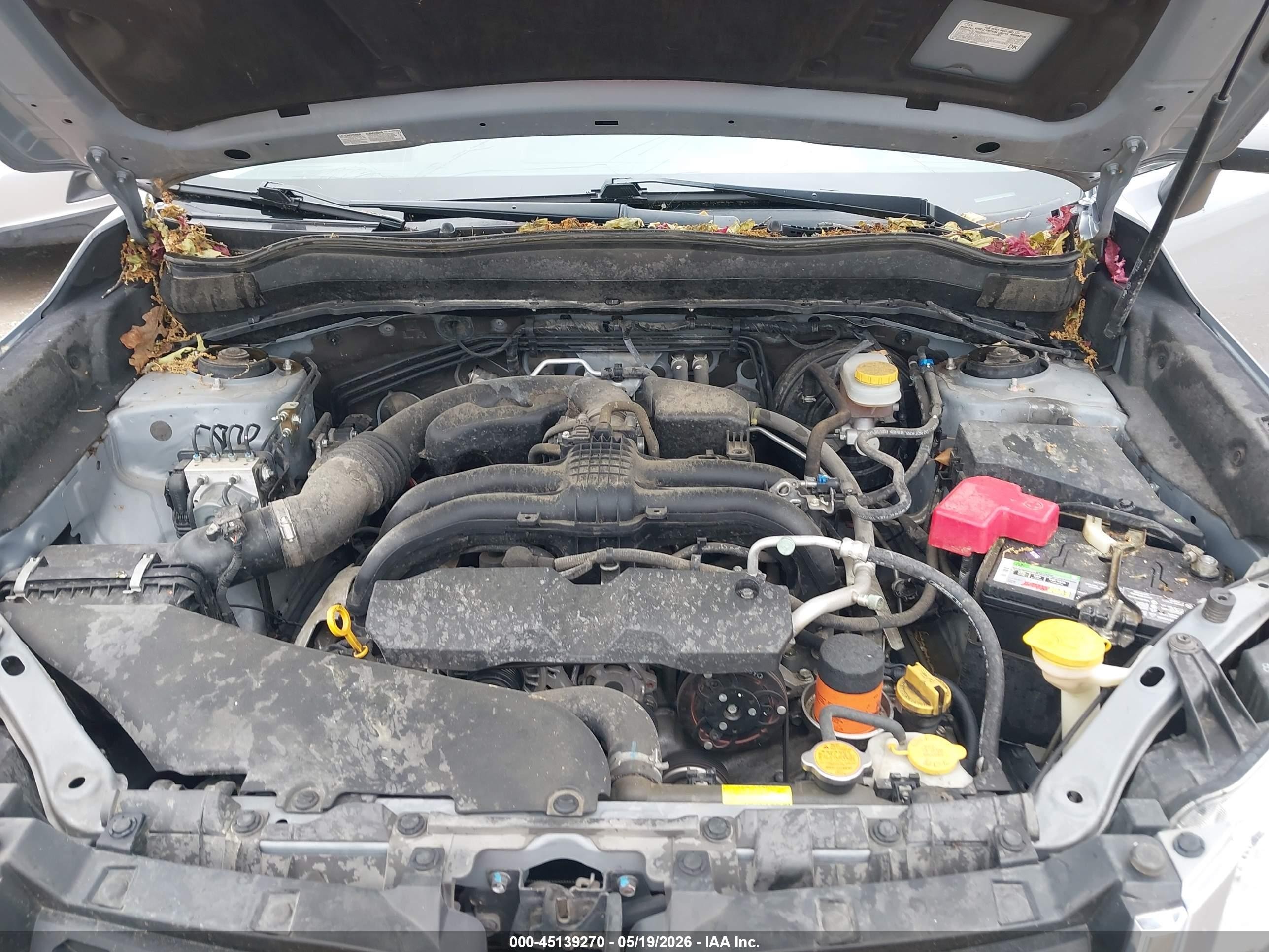 2016 Subaru Forester 2.5i Limited Серебряный vin: JF2SJAHC5GH510349