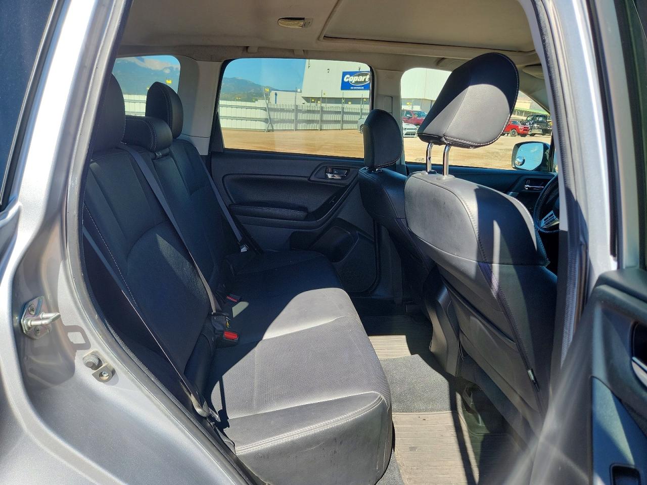 2014 Subaru Forester 2.5i Limited Silver vin: JF2SJAHC6EH530543