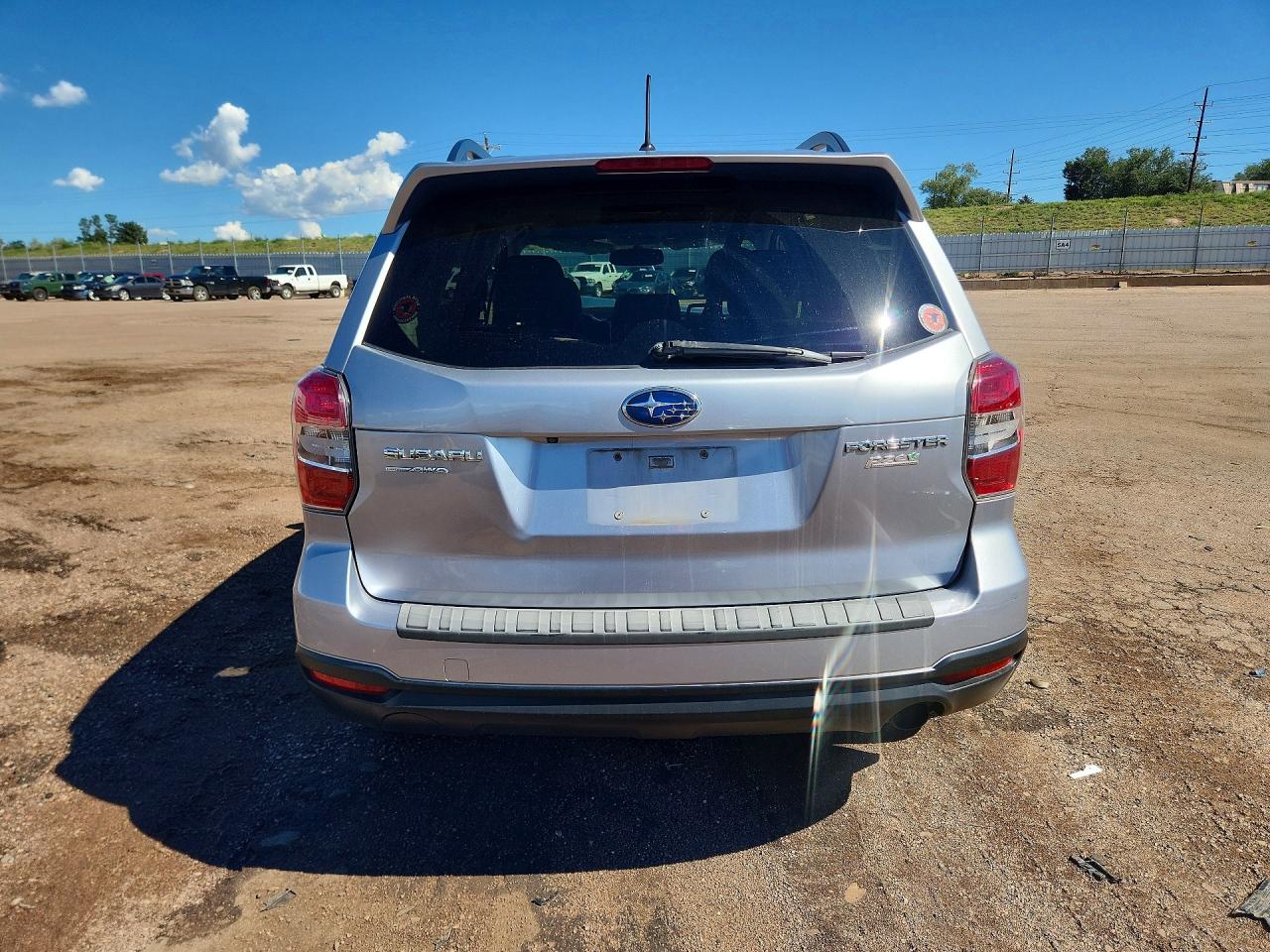 2014 Subaru Forester 2.5i Limited Silver vin: JF2SJAHC6EH530543