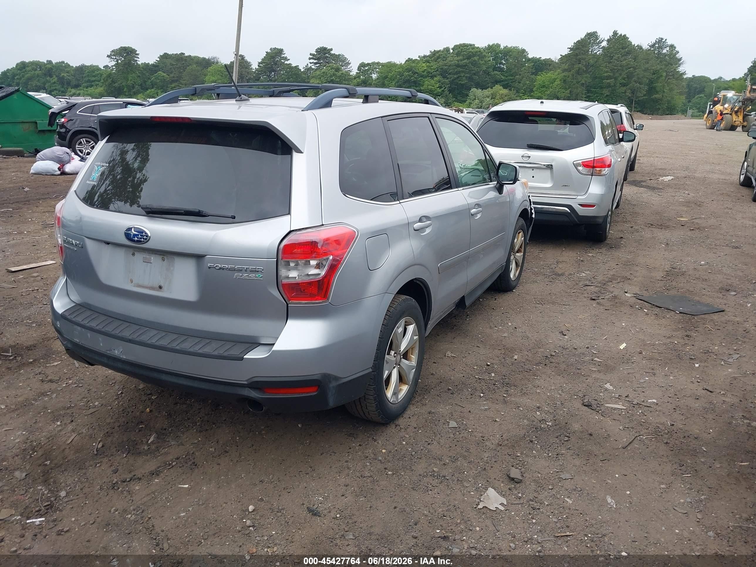 2014 Subaru Forester 2.5i Limited Silver vin: JF2SJAHC6EH539856