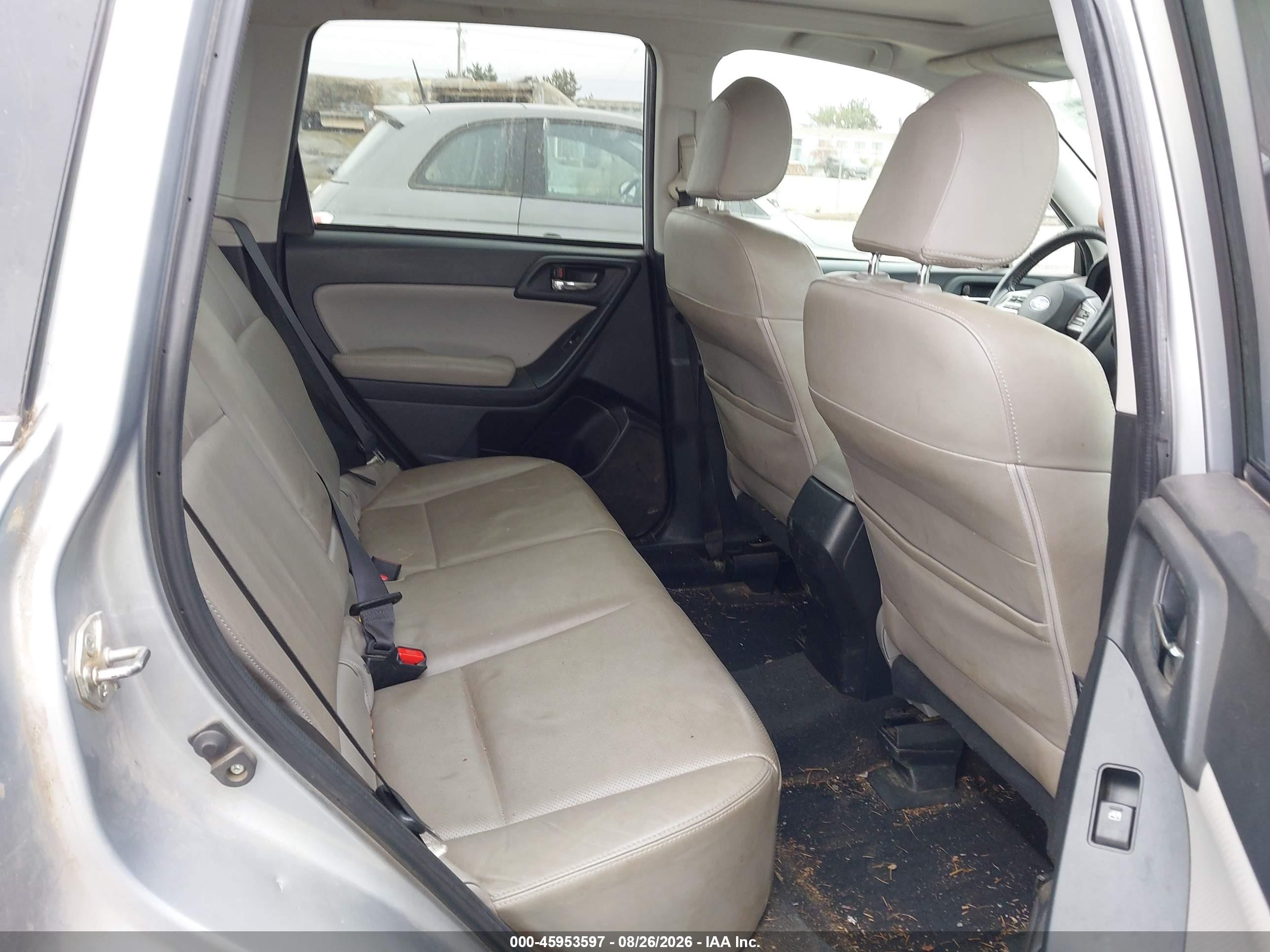 2014 Subaru Forester 2.5i Limited Silver vin: JF2SJAHC6EH543180
