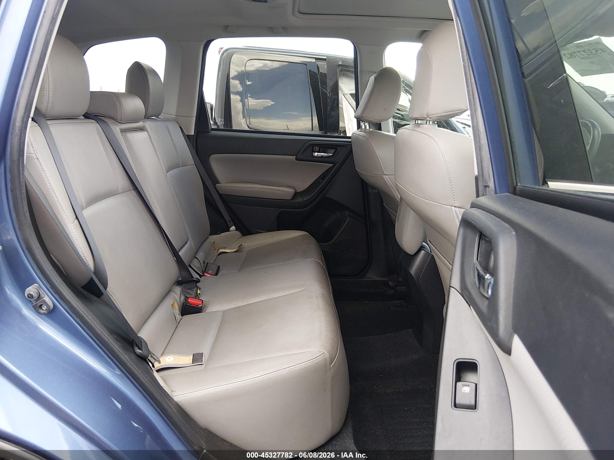 2015 Subaru Forester 2.5i Limited Blue vin: JF2SJAHC6FH478333