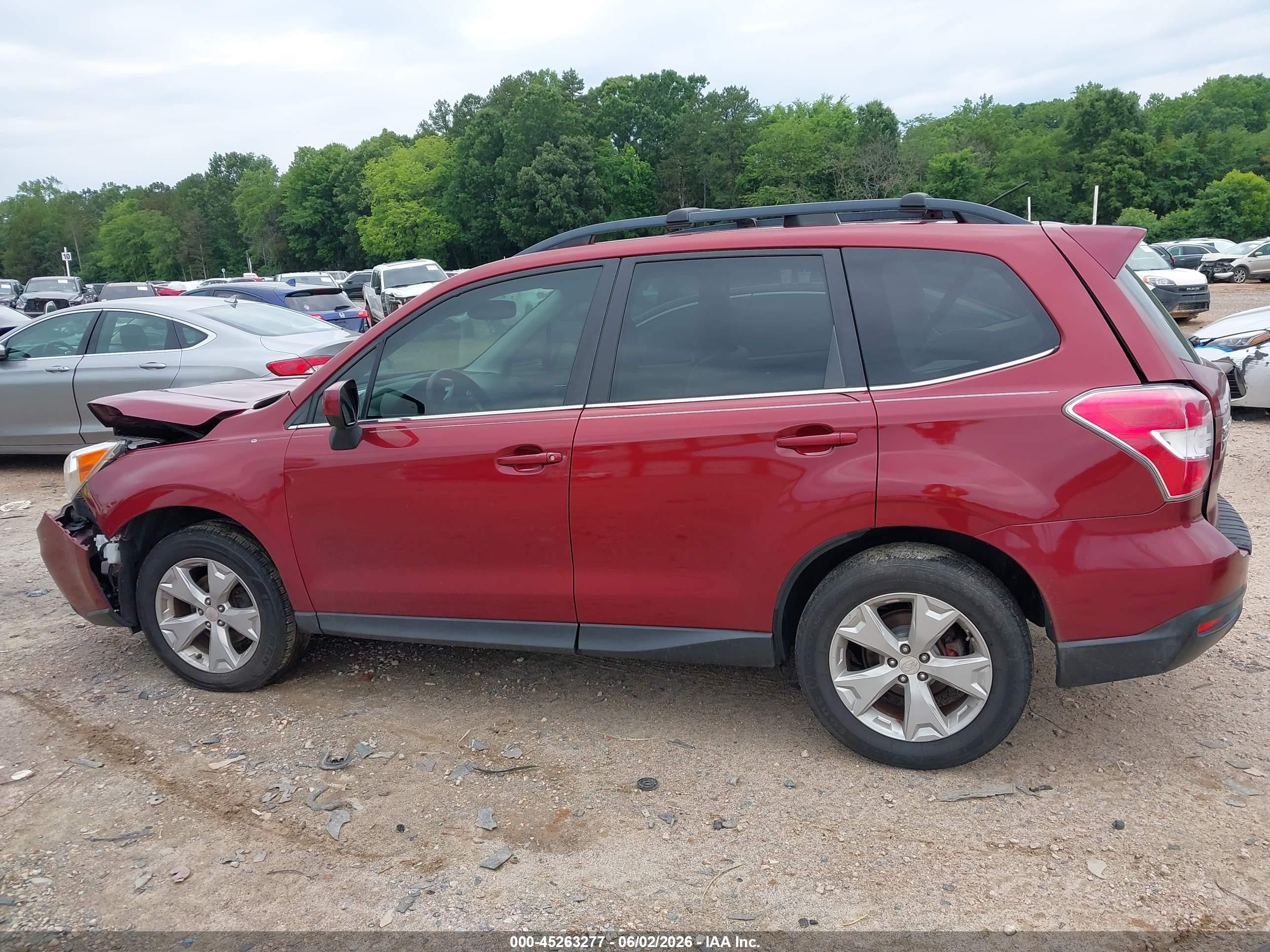 2015 Subaru Forester 2.5i Limited Красный vin: JF2SJAHC6FH511136