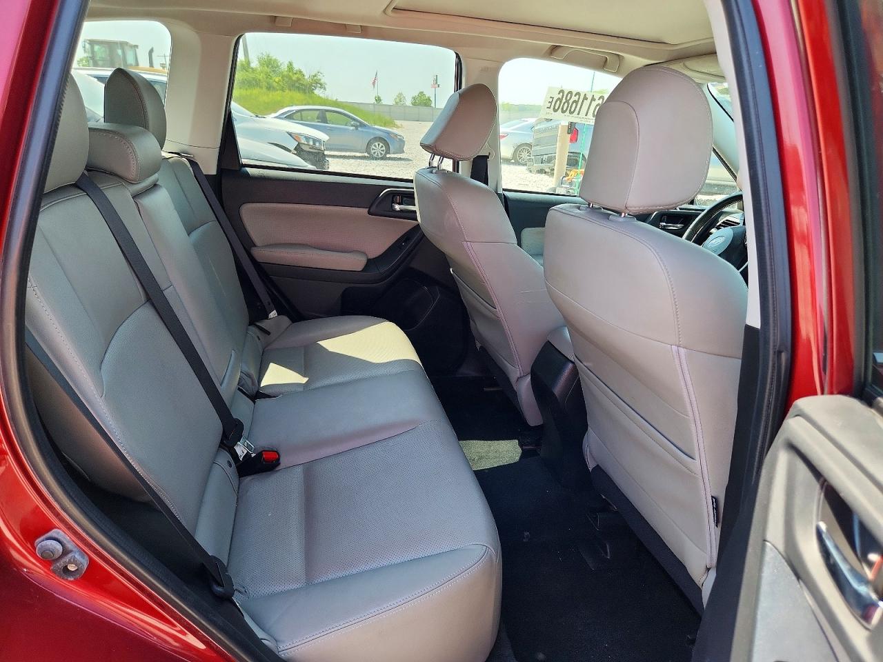 2015 Subaru Forester 2.5i Limited Red vin: JF2SJAHC6FH528356