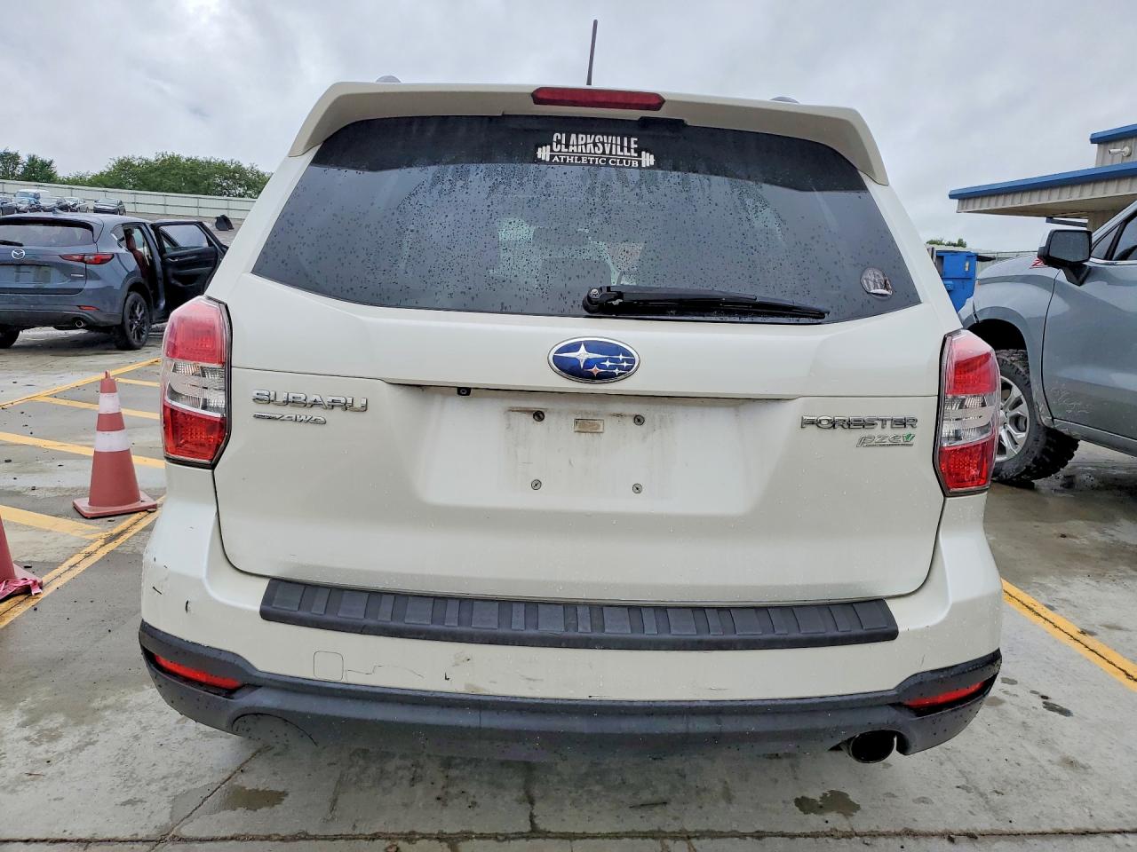 2015 Subaru Forester 2.5i Limited White vin: JF2SJAHC6FH562927