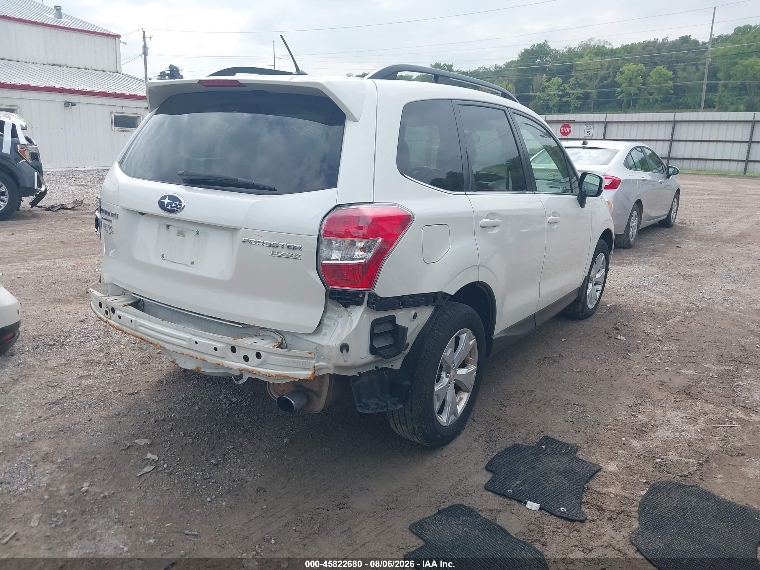 2015 Subaru Forester 2.5i Limited White vin: JF2SJAHC6FH564516