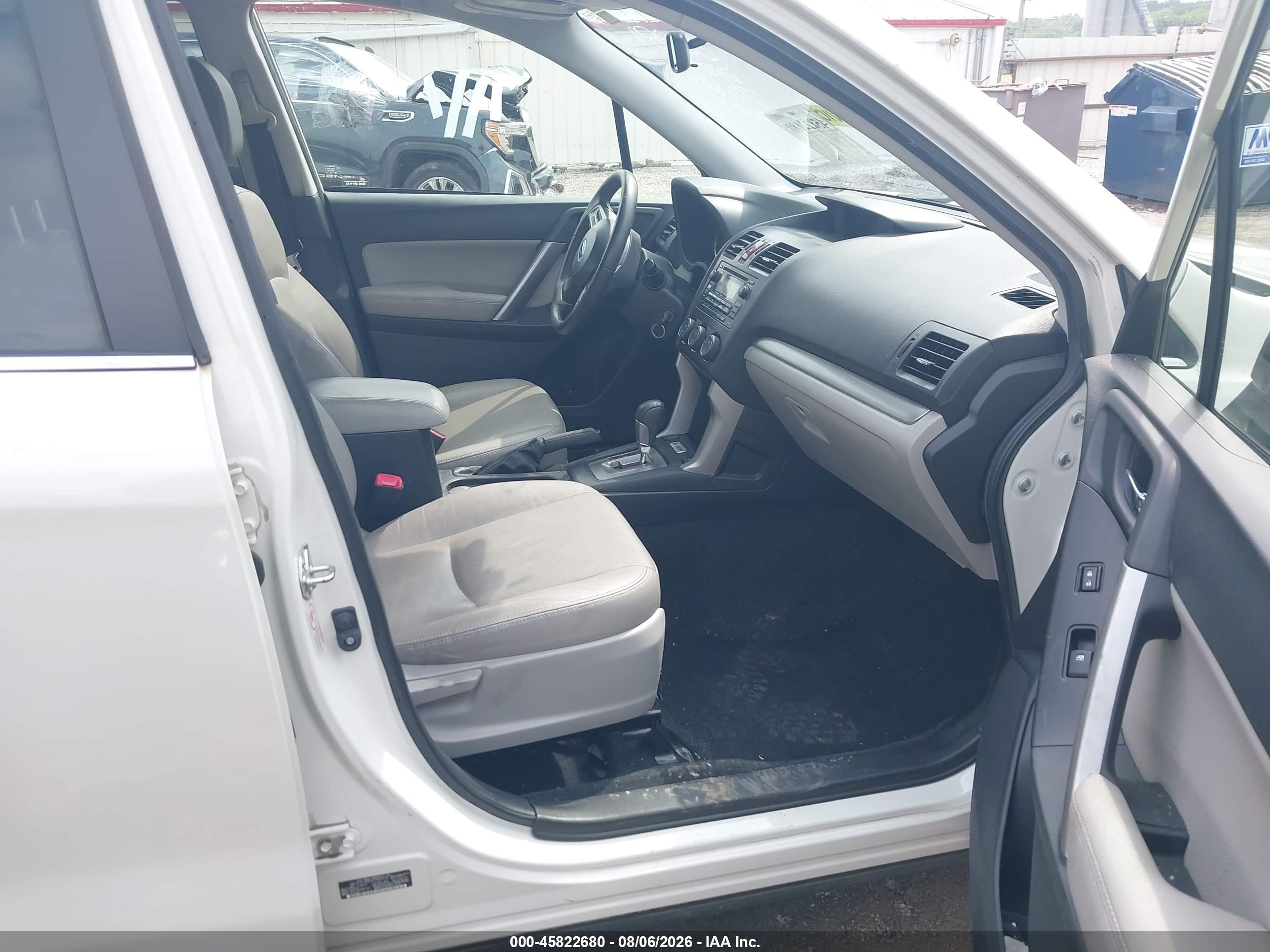 2015 Subaru Forester 2.5i Limited White vin: JF2SJAHC6FH564516