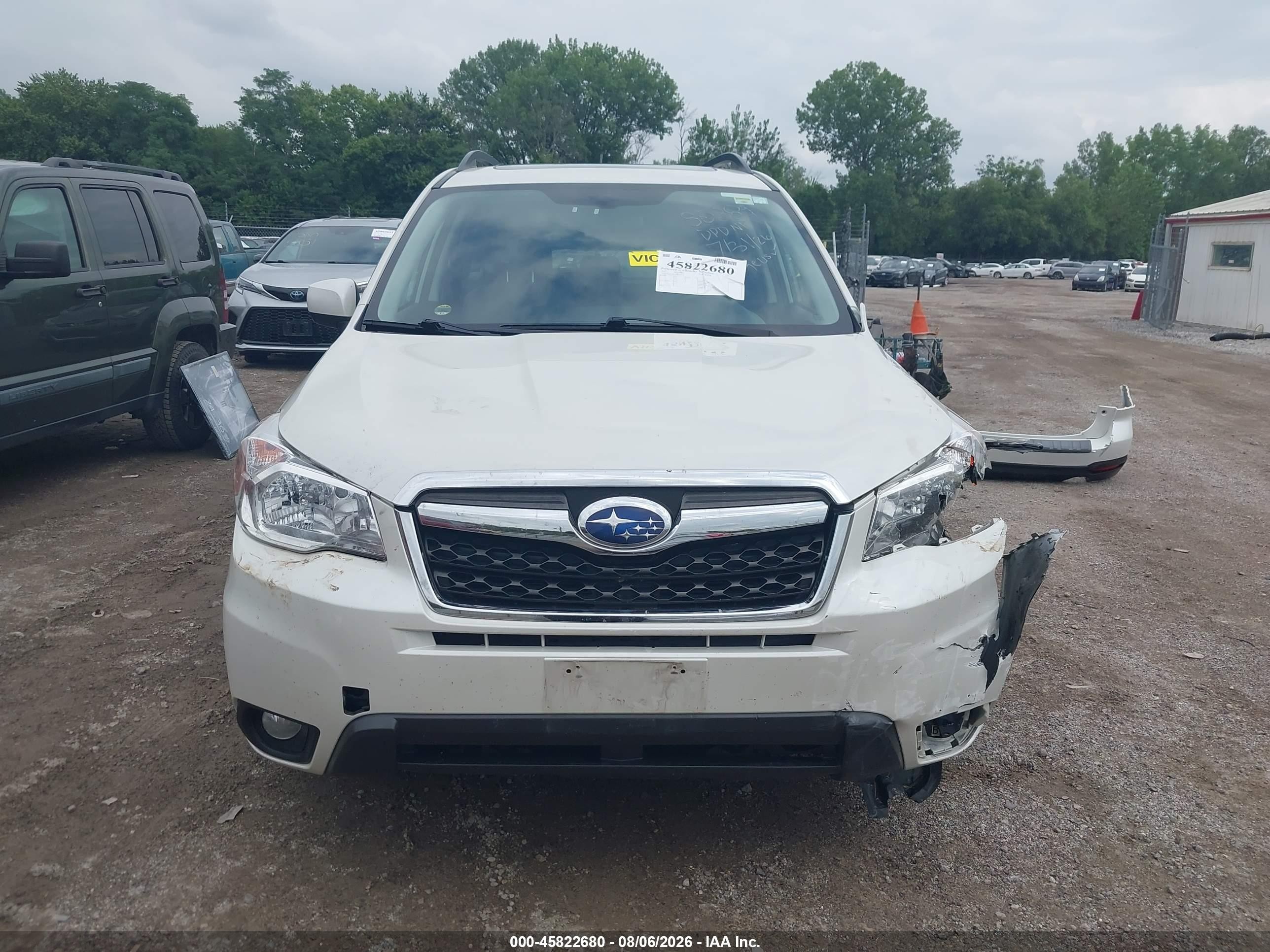 2015 Subaru Forester 2.5i Limited White vin: JF2SJAHC6FH564516
