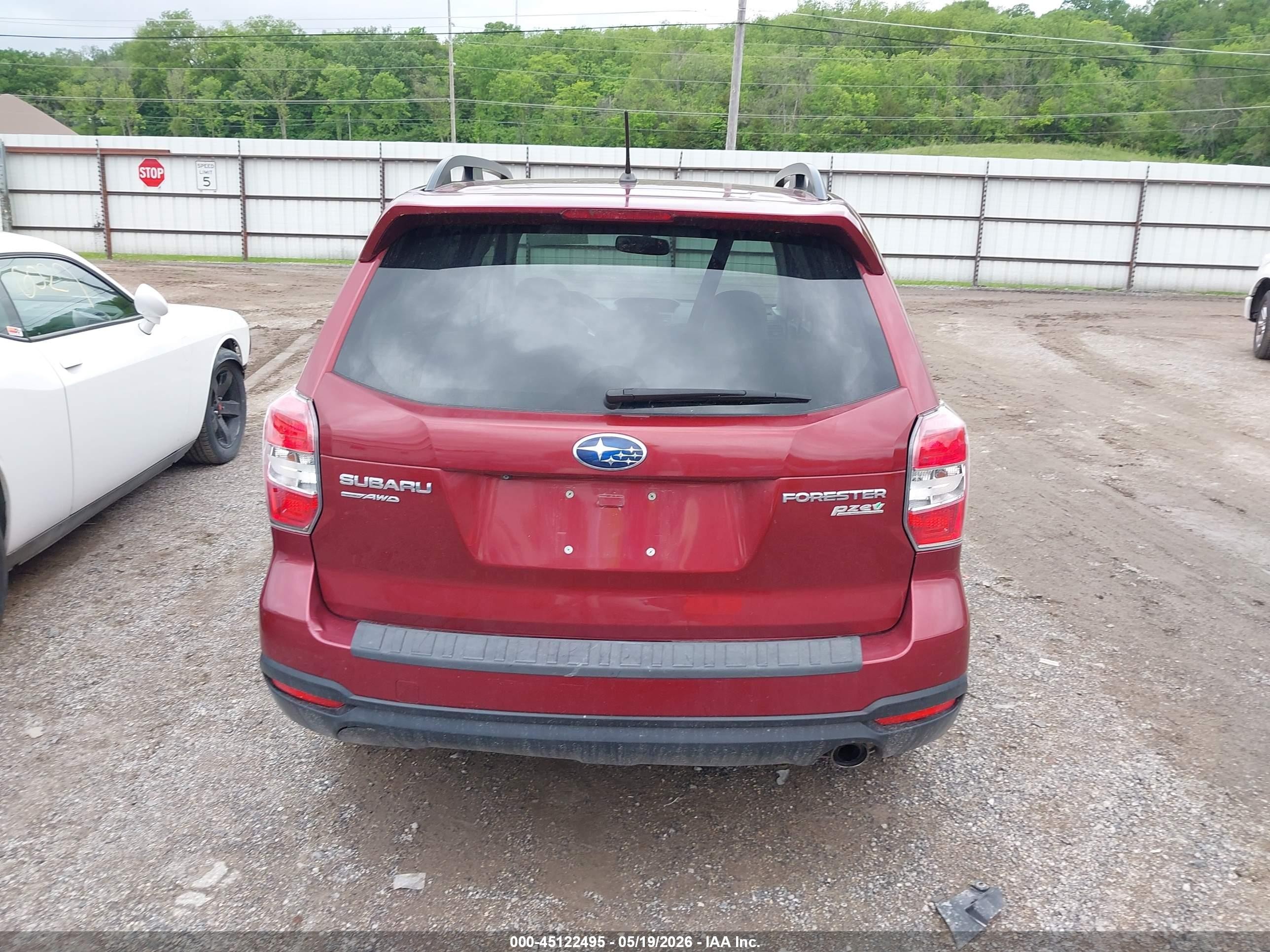 2015 Subaru Forester 2.5i Limited Красный vin: JF2SJAHC6FH572406