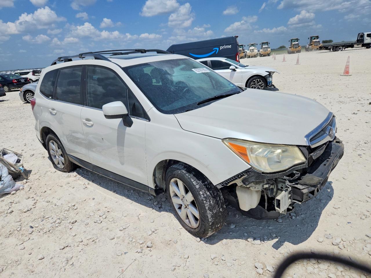 2015 Subaru Forester 2.5i Limited Белый vin: JF2SJAHC6FH838216
