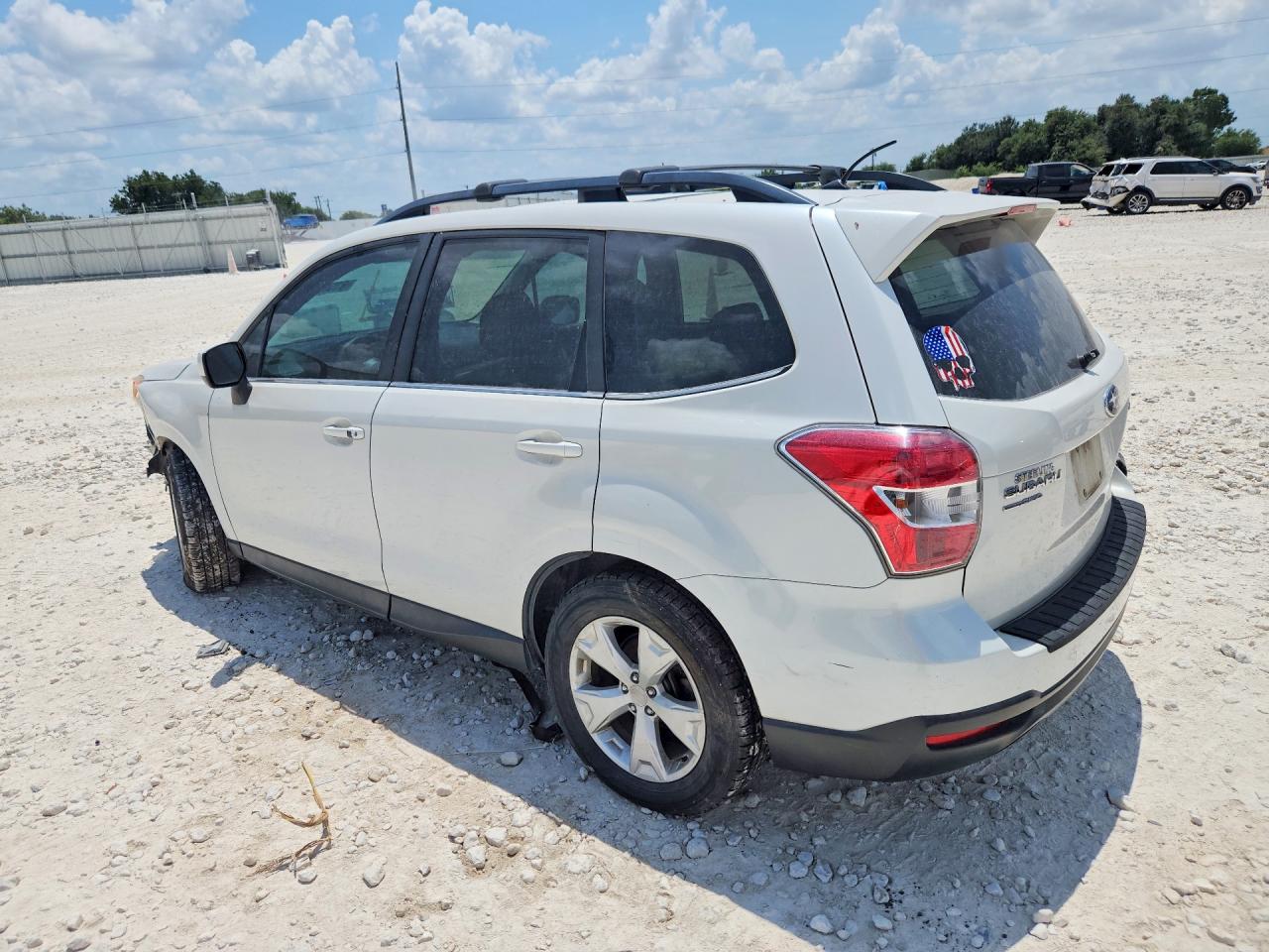 2015 Subaru Forester 2.5i Limited Белый vin: JF2SJAHC6FH838216