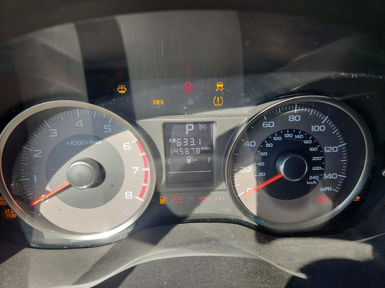 2015 Subaru Forester 2.5i Limited Белый vin: JF2SJAHC6FH838216