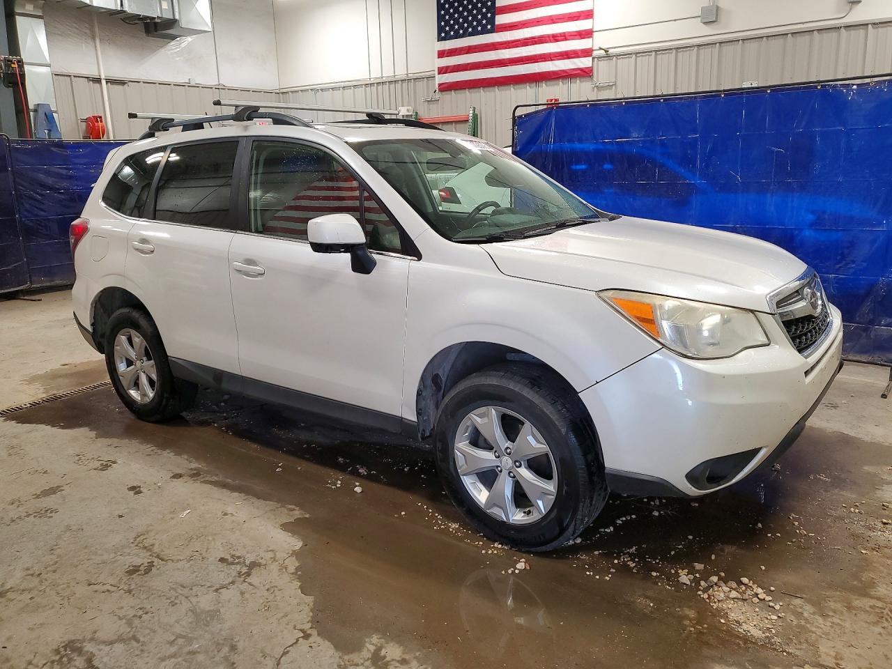 2014 Subaru Forester 2.5i Limited White vin: JF2SJAHC7EH457490