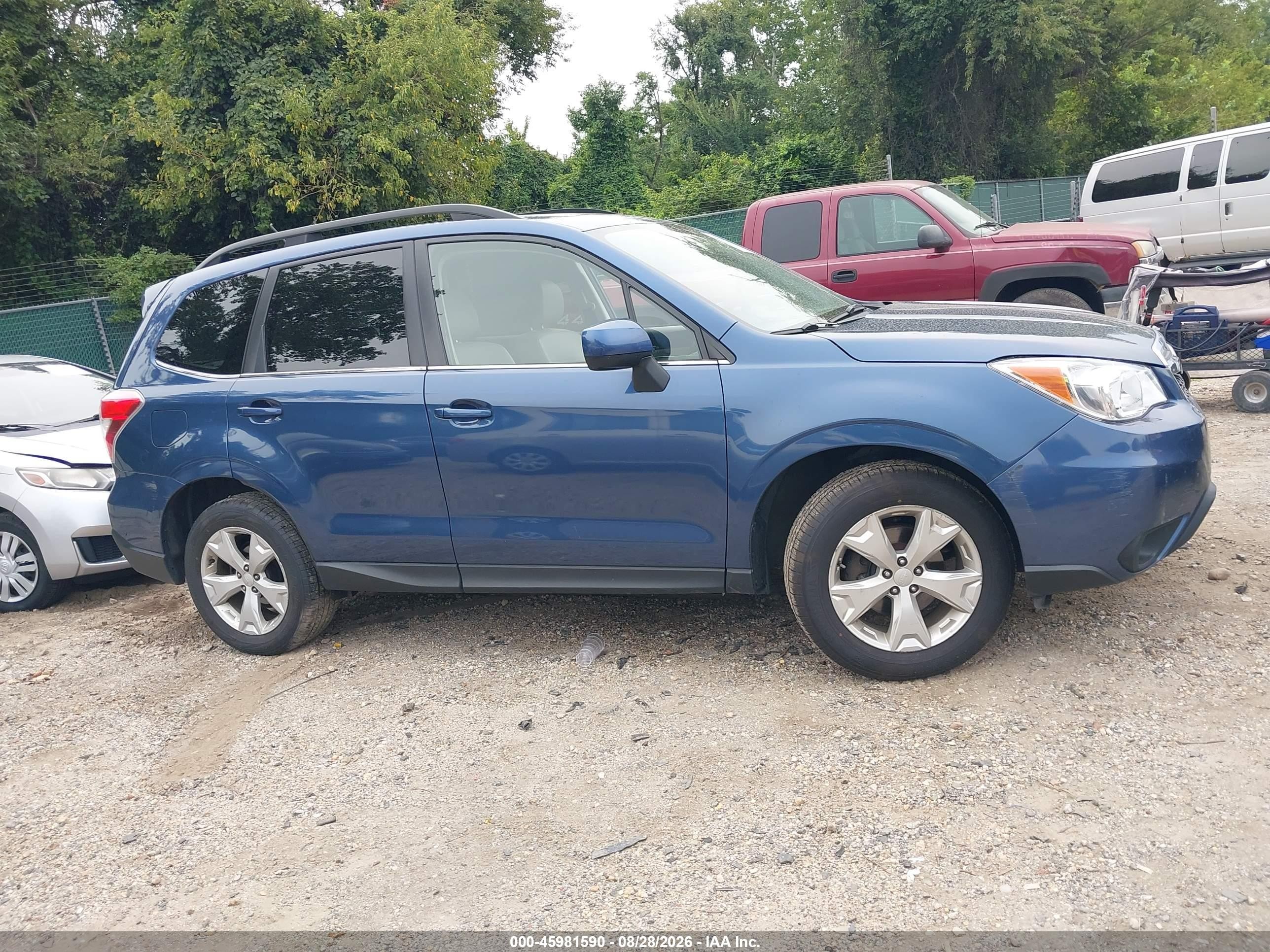 2014 Subaru Forester 2.5i Limited Blue vin: JF2SJAHC7EH469459