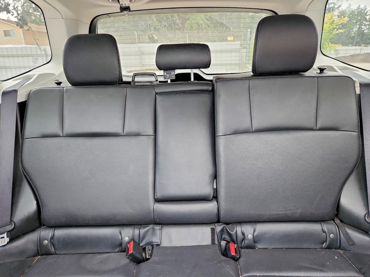 2015 Subaru Forester 2.5i Limited Silver vin: JF2SJAHC7FH467941