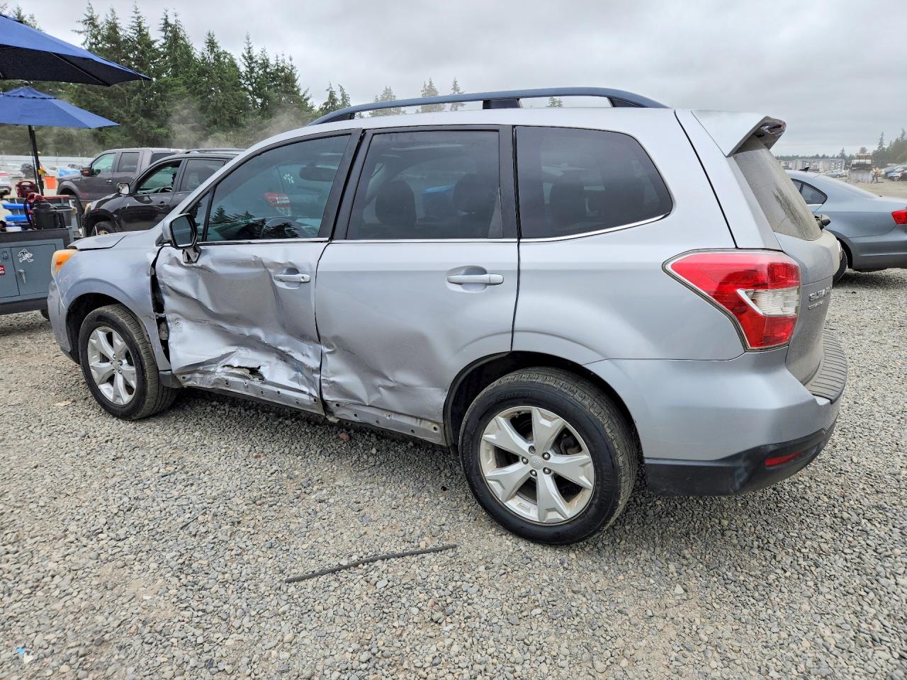 2015 Subaru Forester 2.5i Limited Silver vin: JF2SJAHC7FH467941