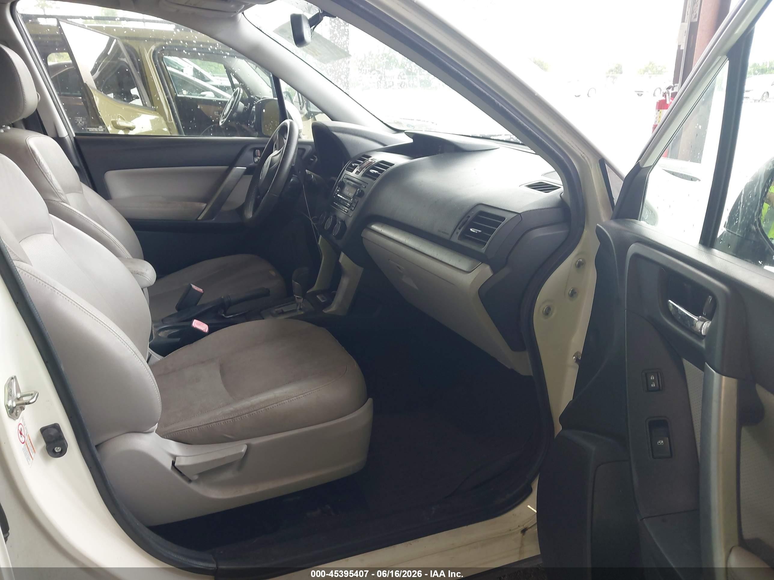 2015 Subaru Forester 2.5i Limited White vin: JF2SJAHC7FH598724