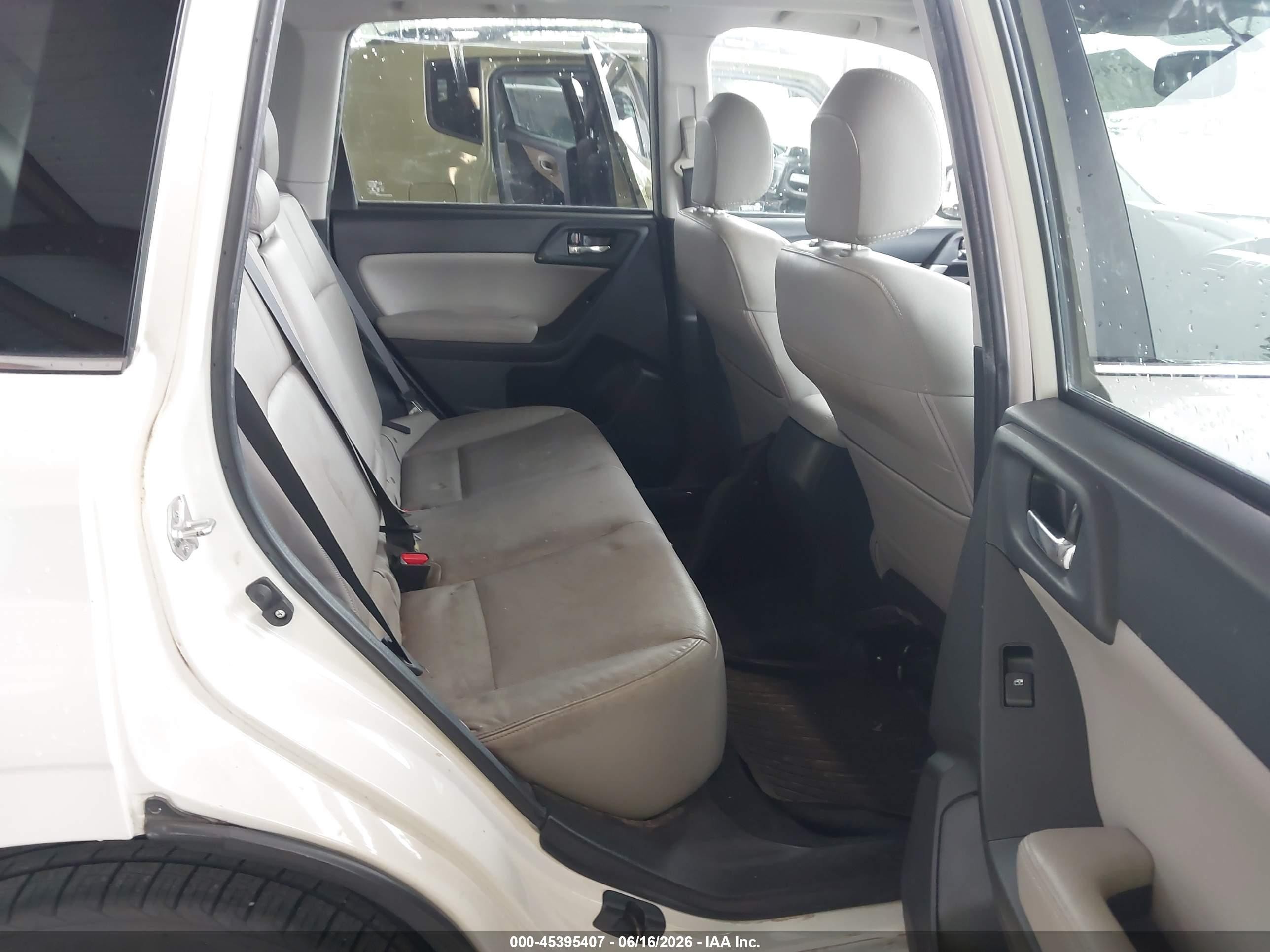 2015 Subaru Forester 2.5i Limited White vin: JF2SJAHC7FH598724