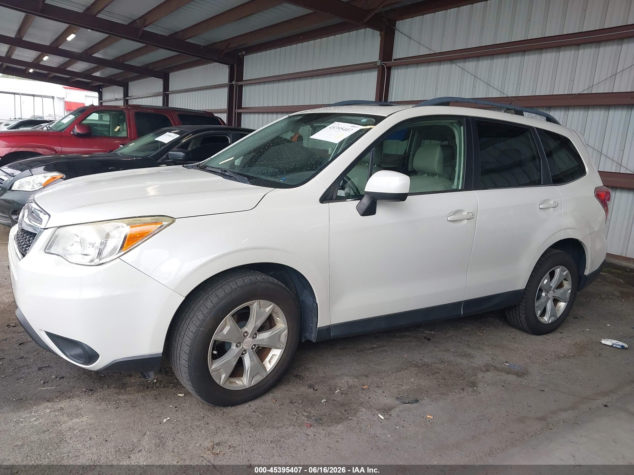 2015 Subaru Forester 2.5i Limited White vin: JF2SJAHC7FH598724