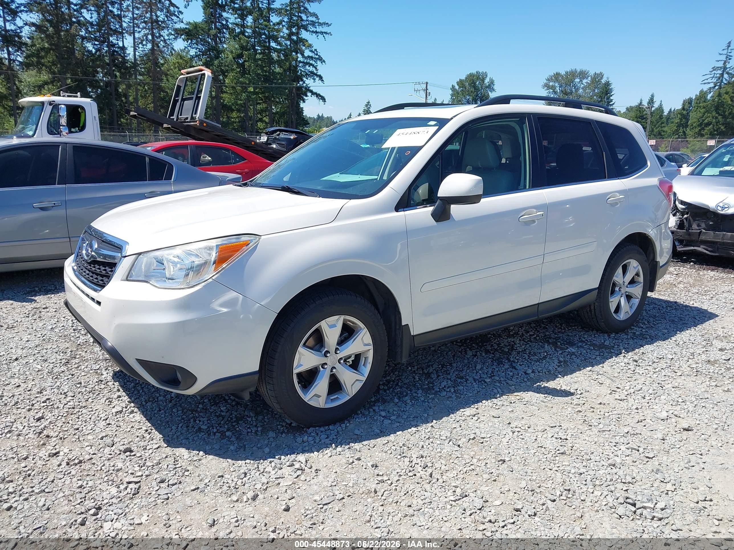2014 Subaru Forester 2.5i Limited White vin: JF2SJAHC8EH410758