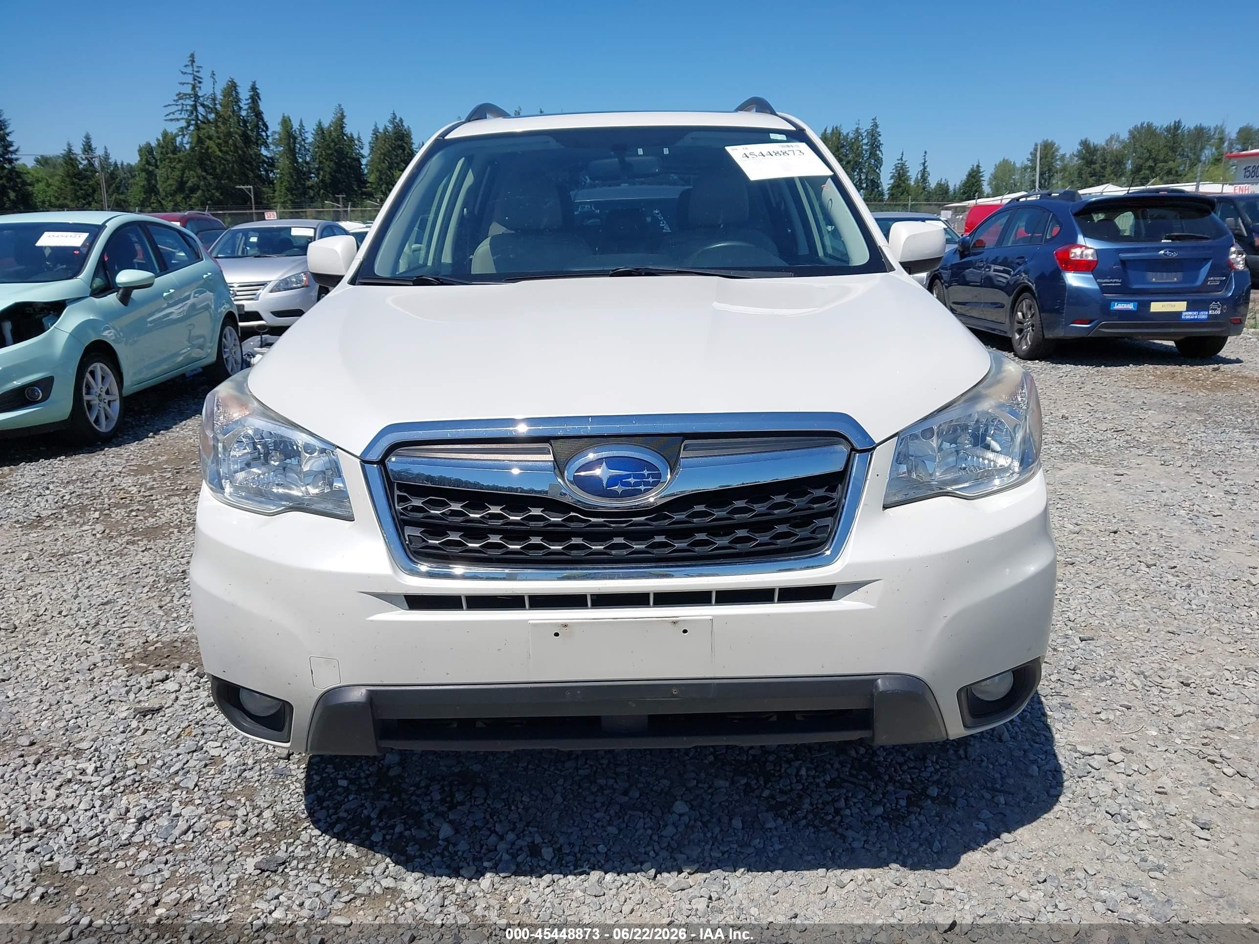 2014 Subaru Forester 2.5i Limited White vin: JF2SJAHC8EH410758