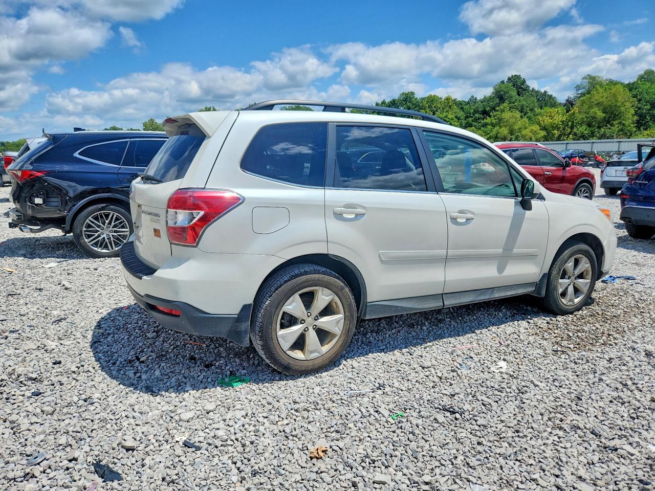 2014 Subaru Forester 2.5i Limited White vin: JF2SJAHC8EH419475