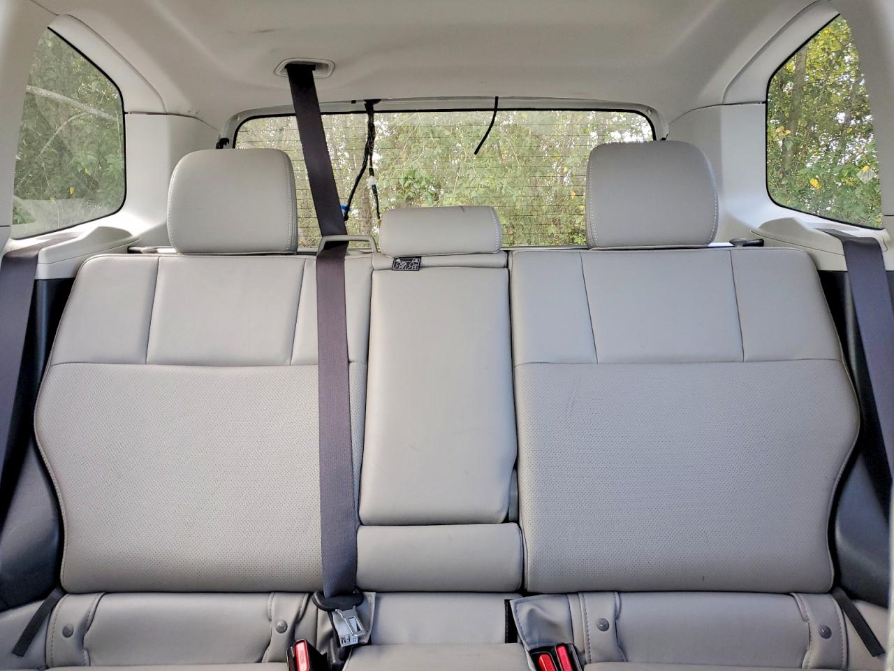 2014 Subaru Forester 2.5i Limited Белый vin: JF2SJAHC8EH423073