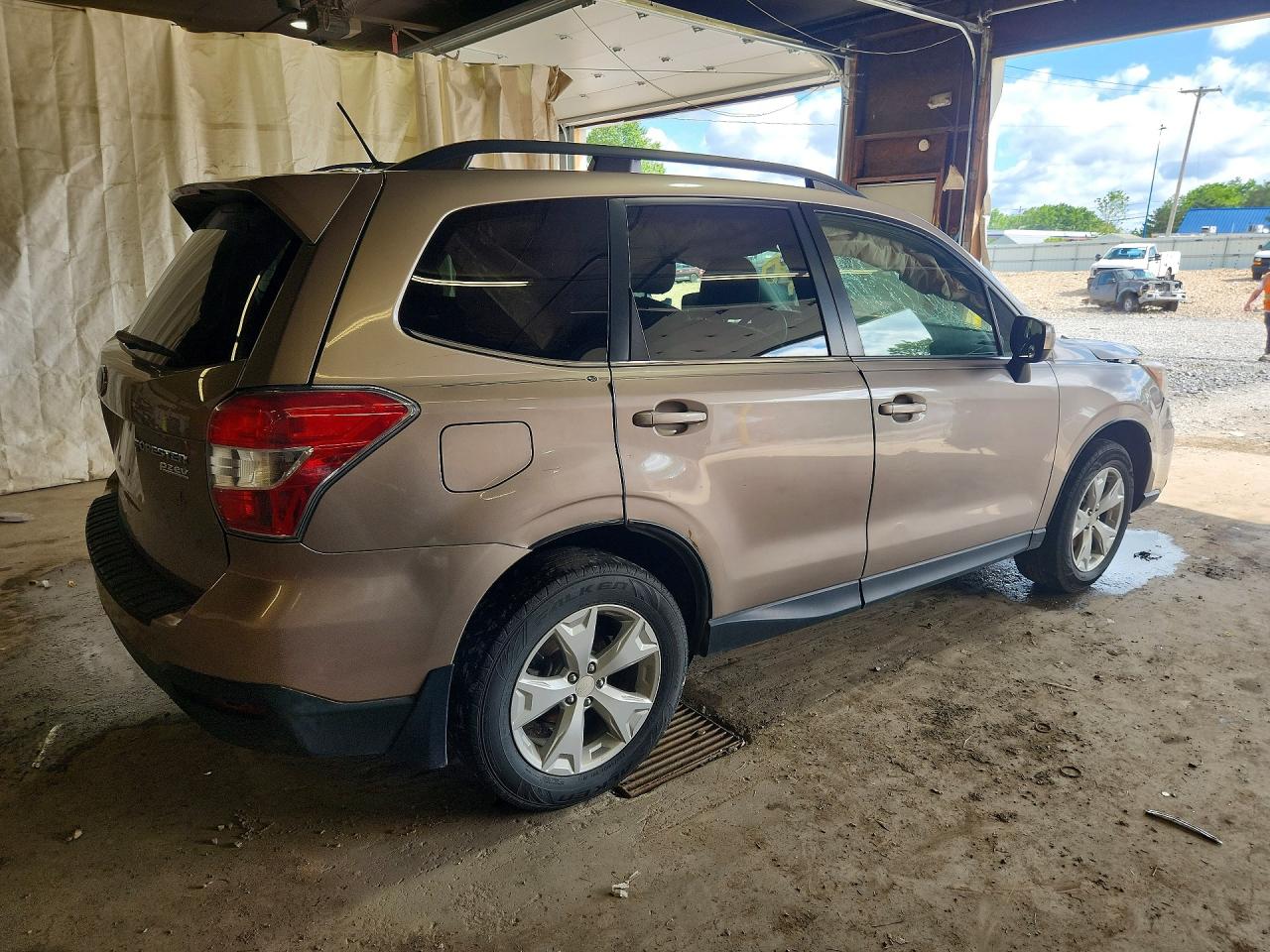 2015 Subaru Forester 2.5i Limited Tan vin: JF2SJAHC8FH437265