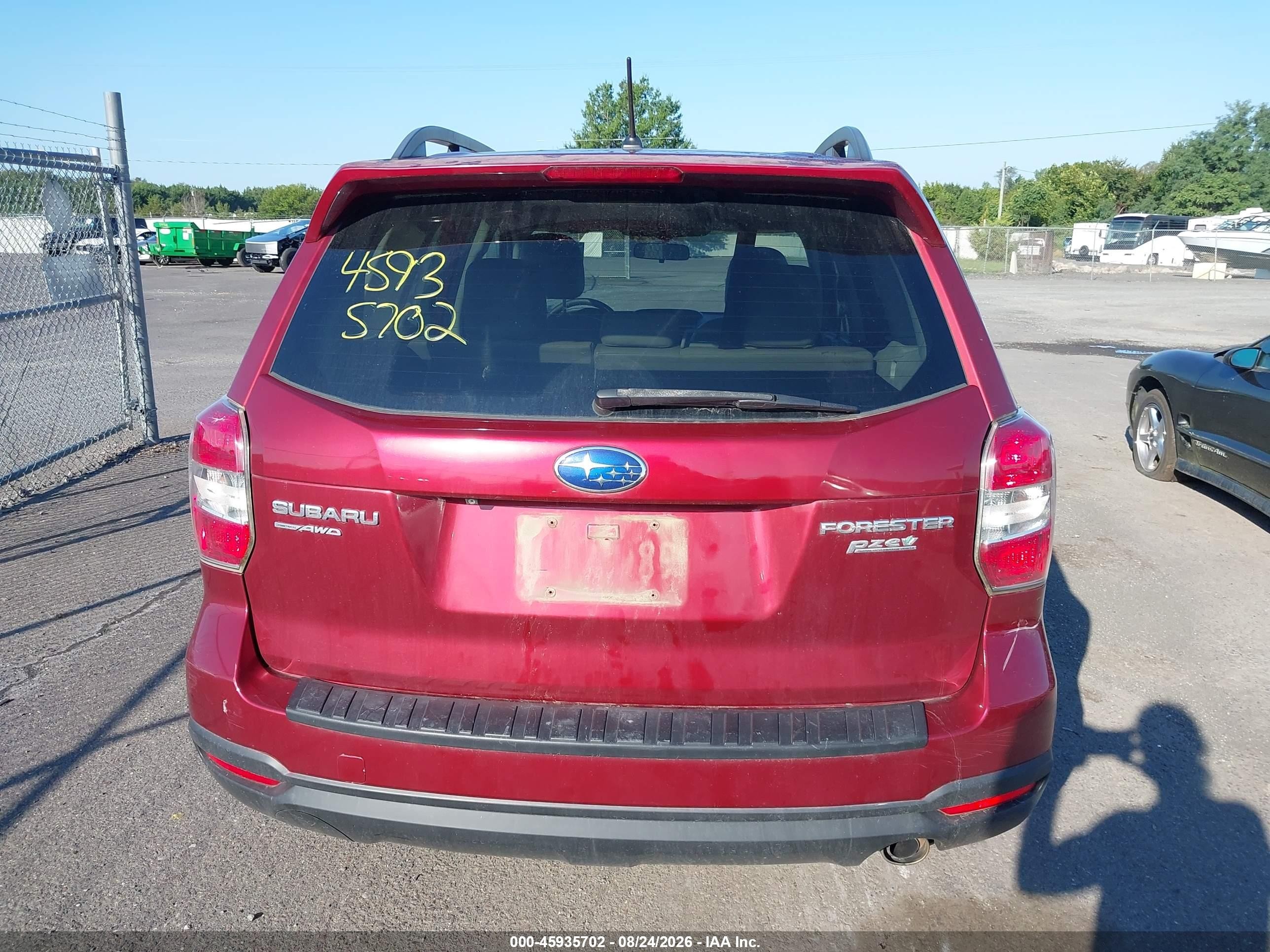 2015 Subaru Forester 2.5i Limited Красный vin: JF2SJAHC8FH545479